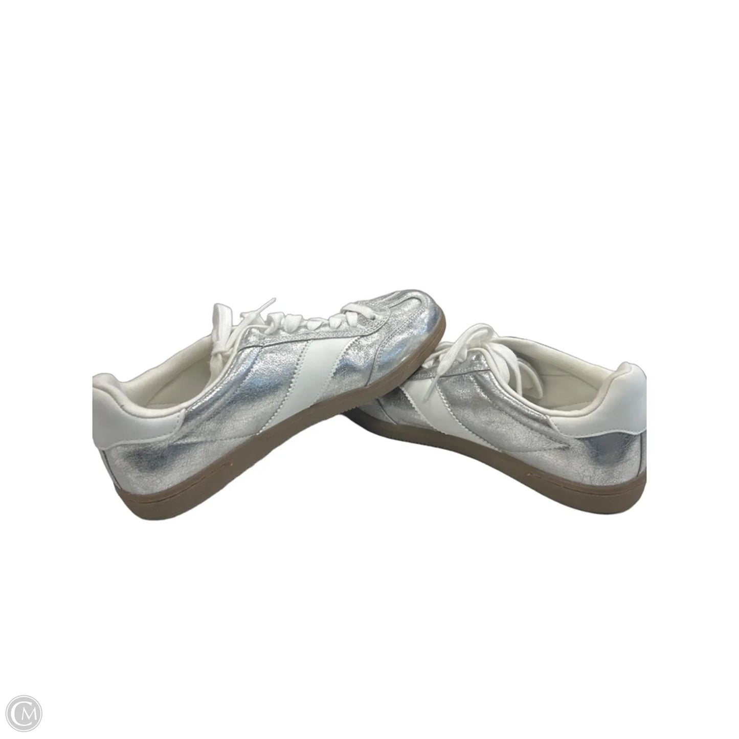 Shoes Sneakers By Universal Thread In Silver, Size: 9