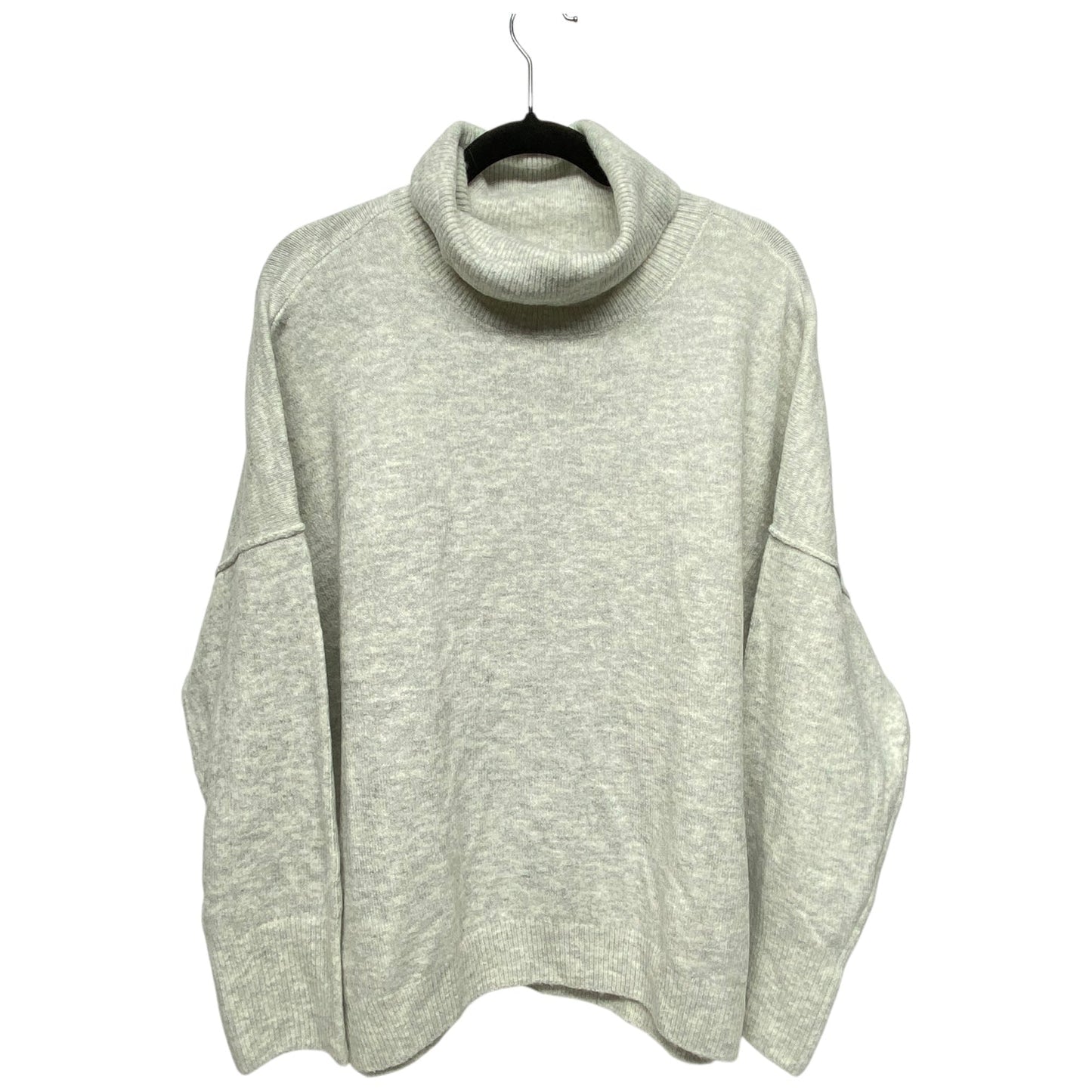 Top Long Sleeve By Vince Camuto In Grey, Size: 2x