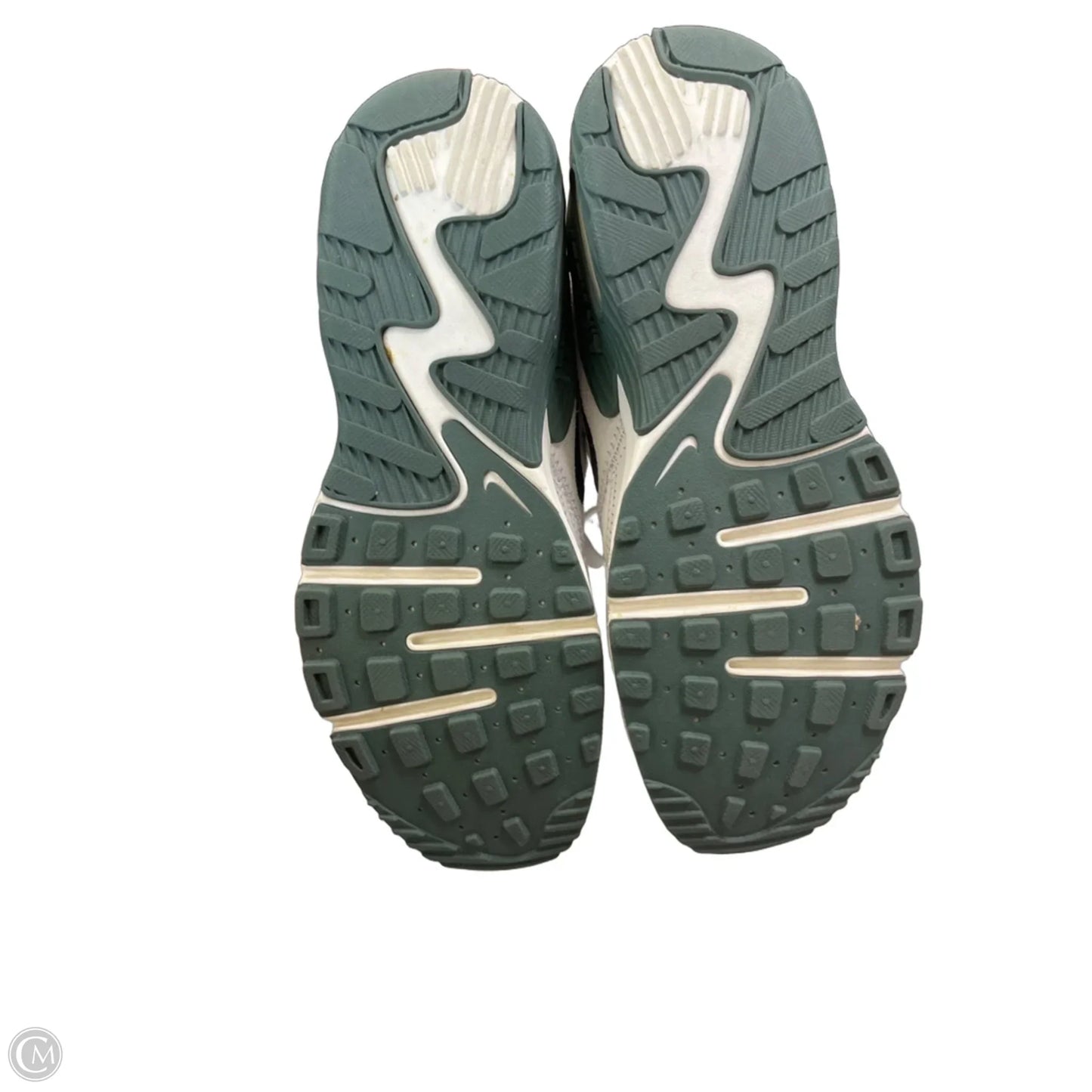 Shoes Sneakers By Nike In Green & White, Size: 7.5