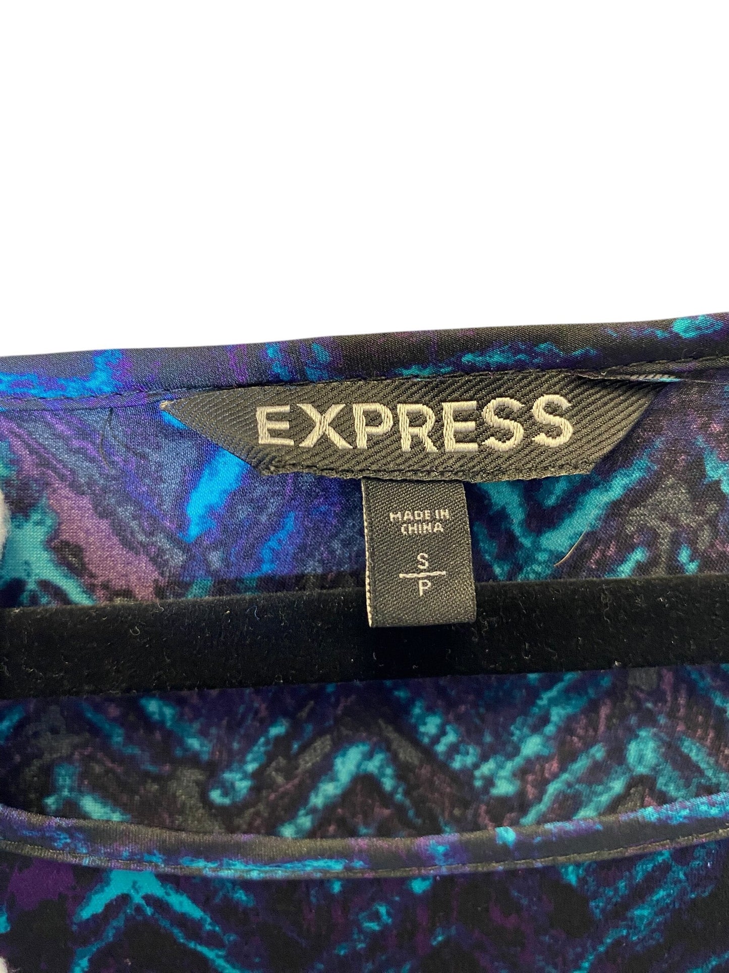 Top Short Sleeve By Express Size: S