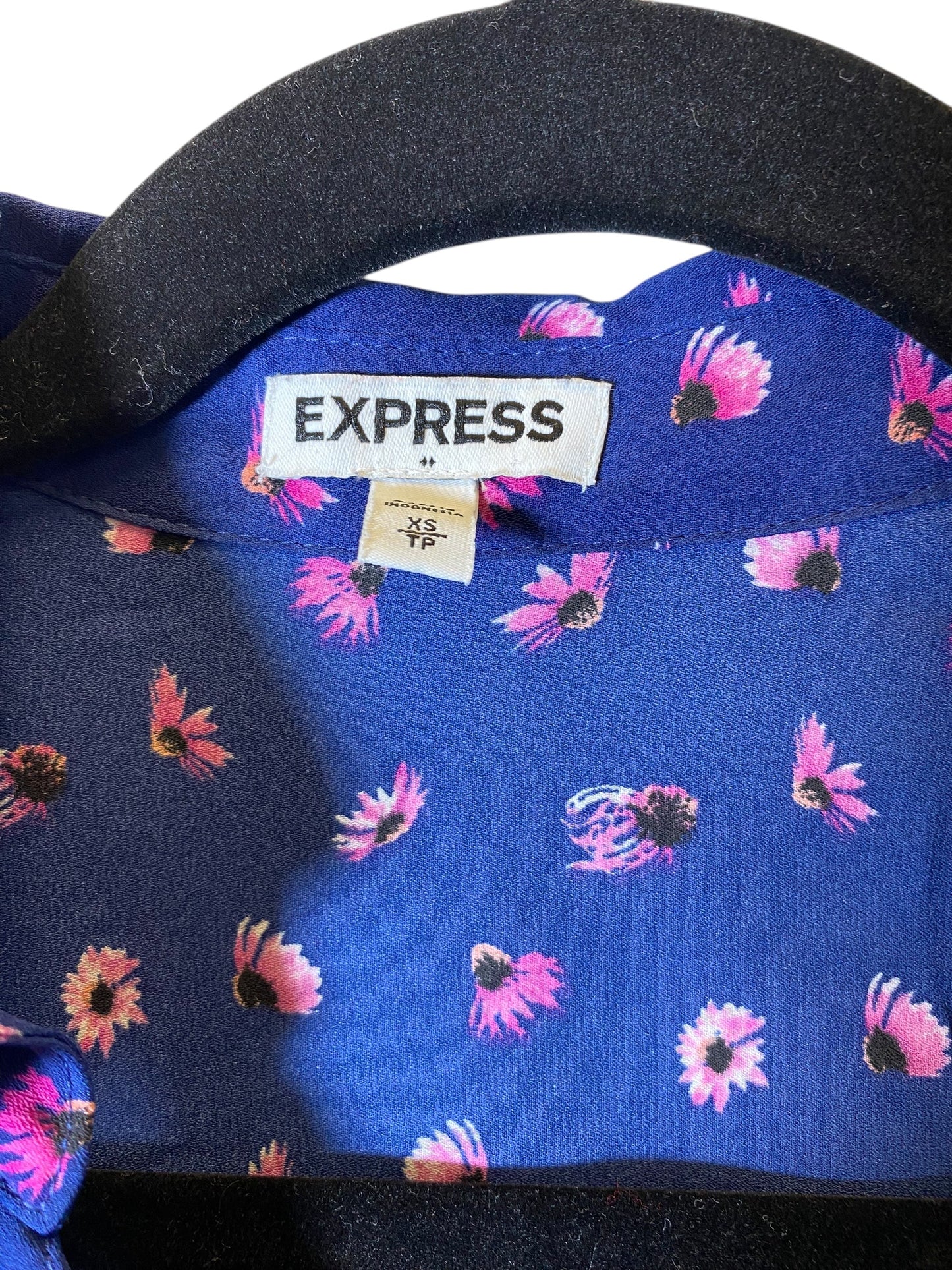 Blouse Long Sleeve By Express In Floral Print, Size: Xs