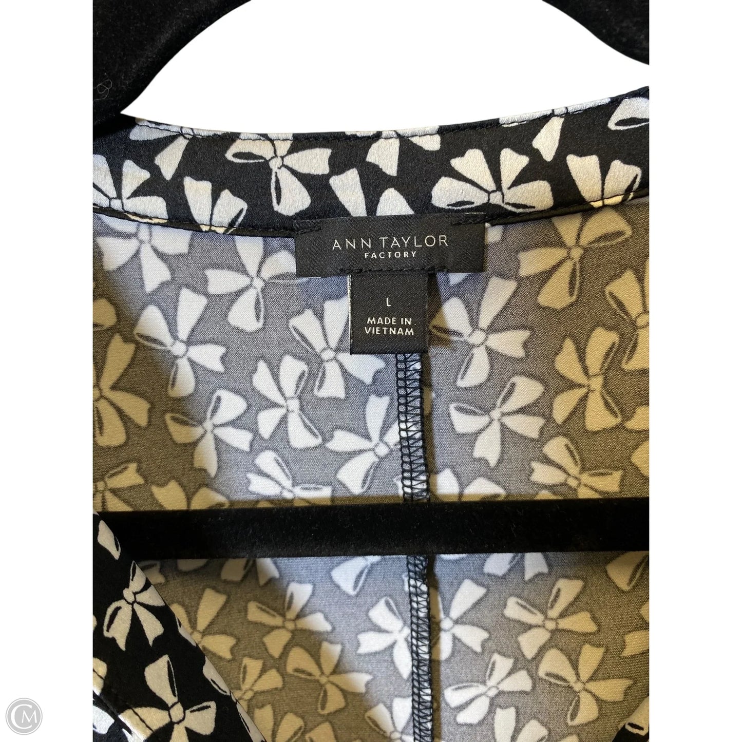 Top Long Sleeve By Ann Taylor In Black & White, Size: L