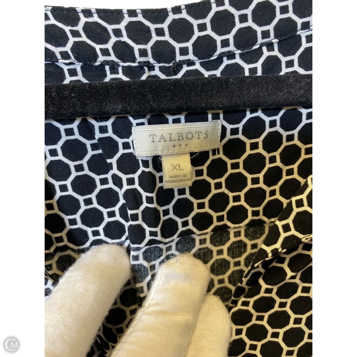 Top Long Sleeve By Talbots In Black & White, Size: Xl