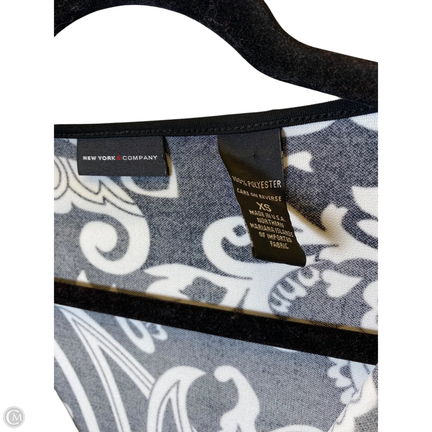 Top Long Sleeve By New York And Co In Black & White, Size: Xs