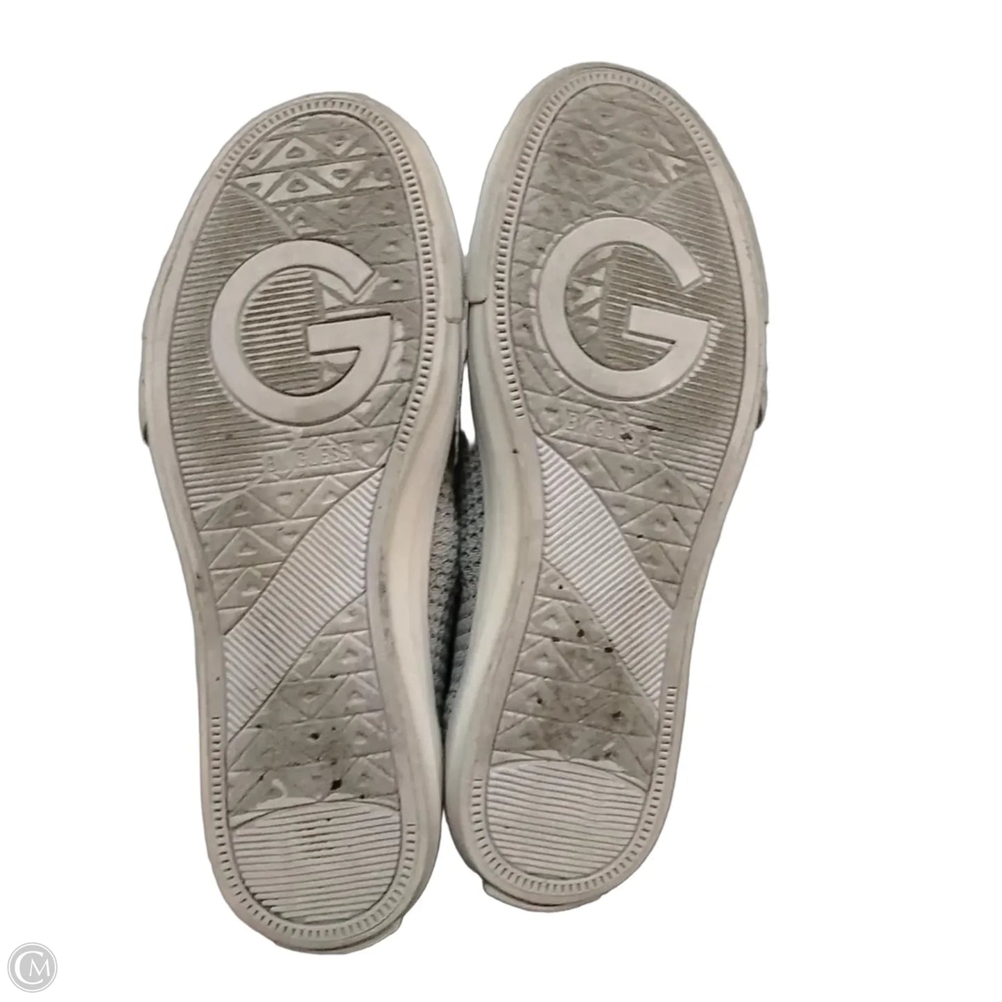 Shoes Sneakers By Guess In Silver, Size: 6.5