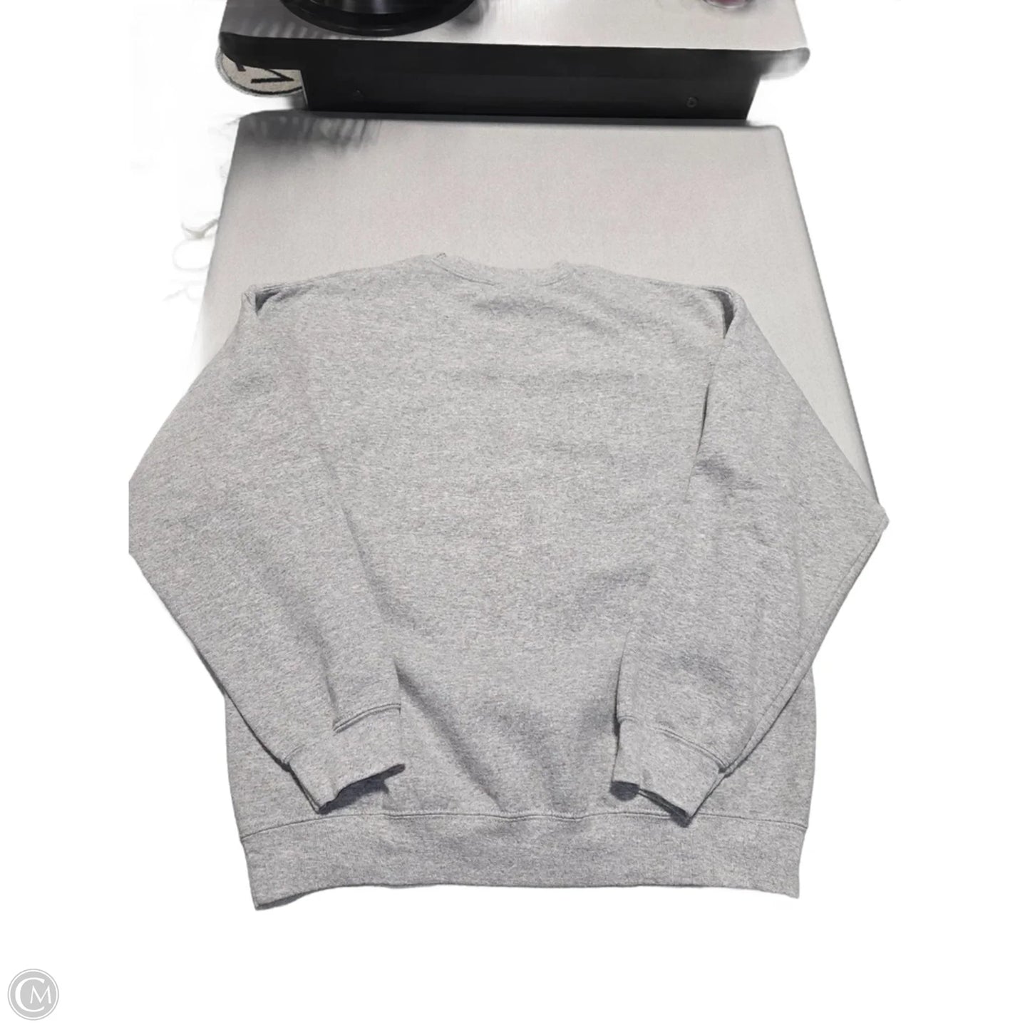 Sweatshirt Crewneck By Gildan In Grey, Size: L