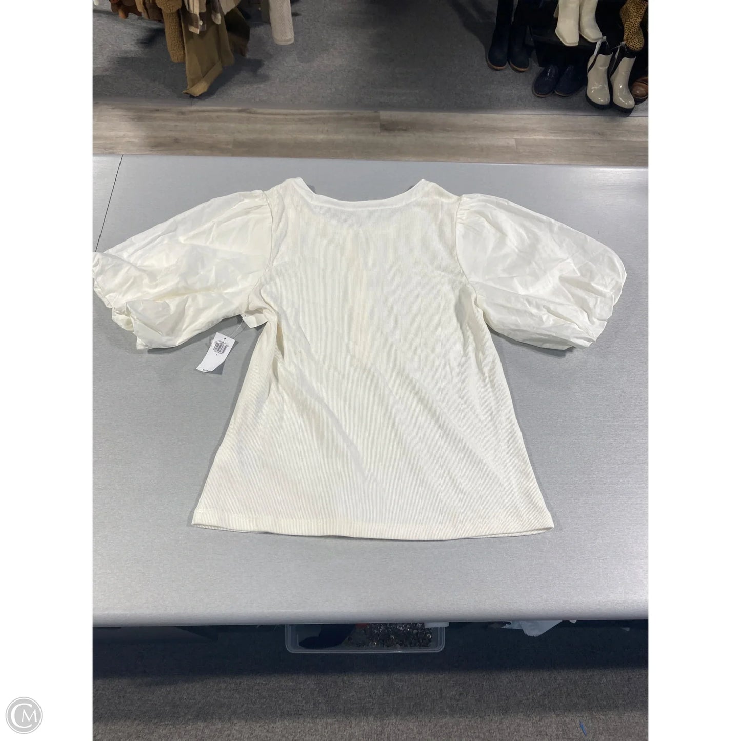 Top Short Sleeve Basic By Old Navy In Cream, Size: L