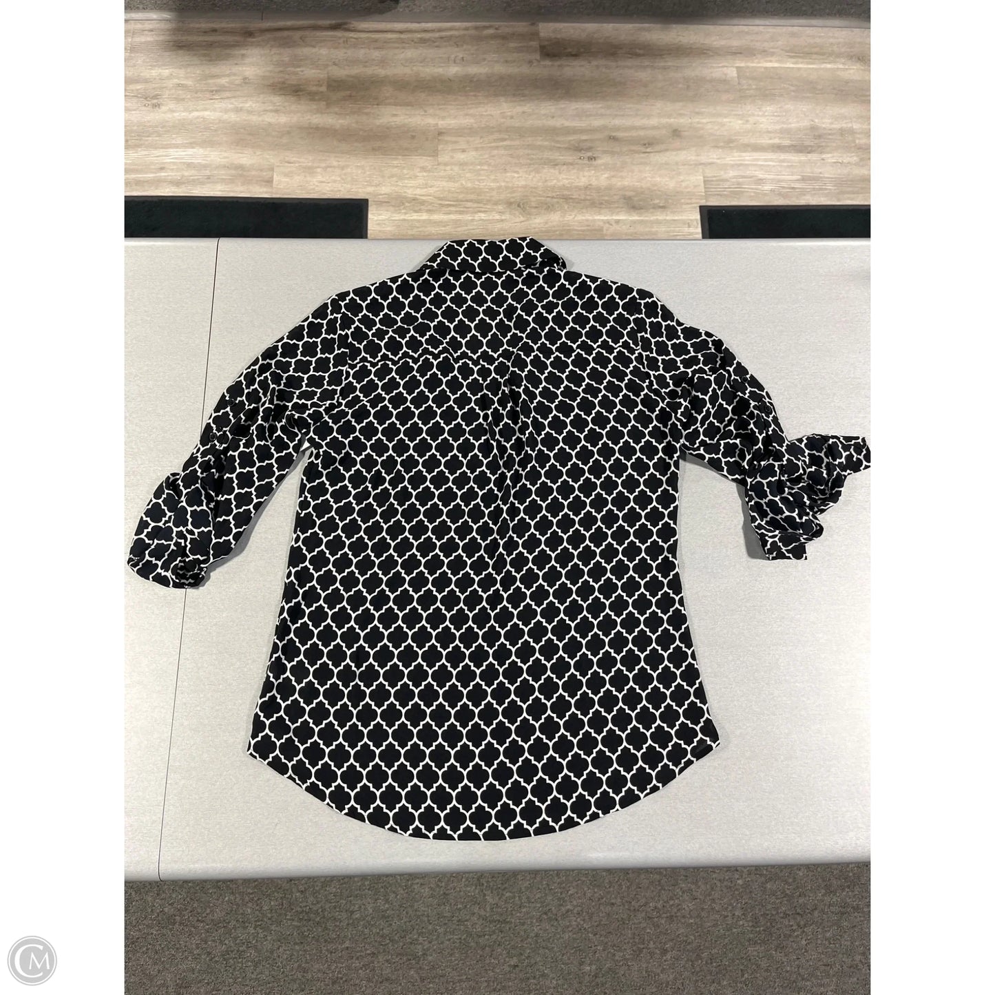 Top Long Sleeve By Express In Black & White, Size: S