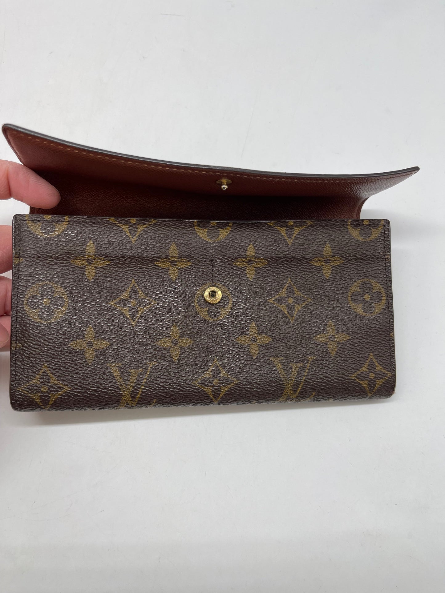 Wallet Luxury Designer By Louis Vuitton, Size: Medium