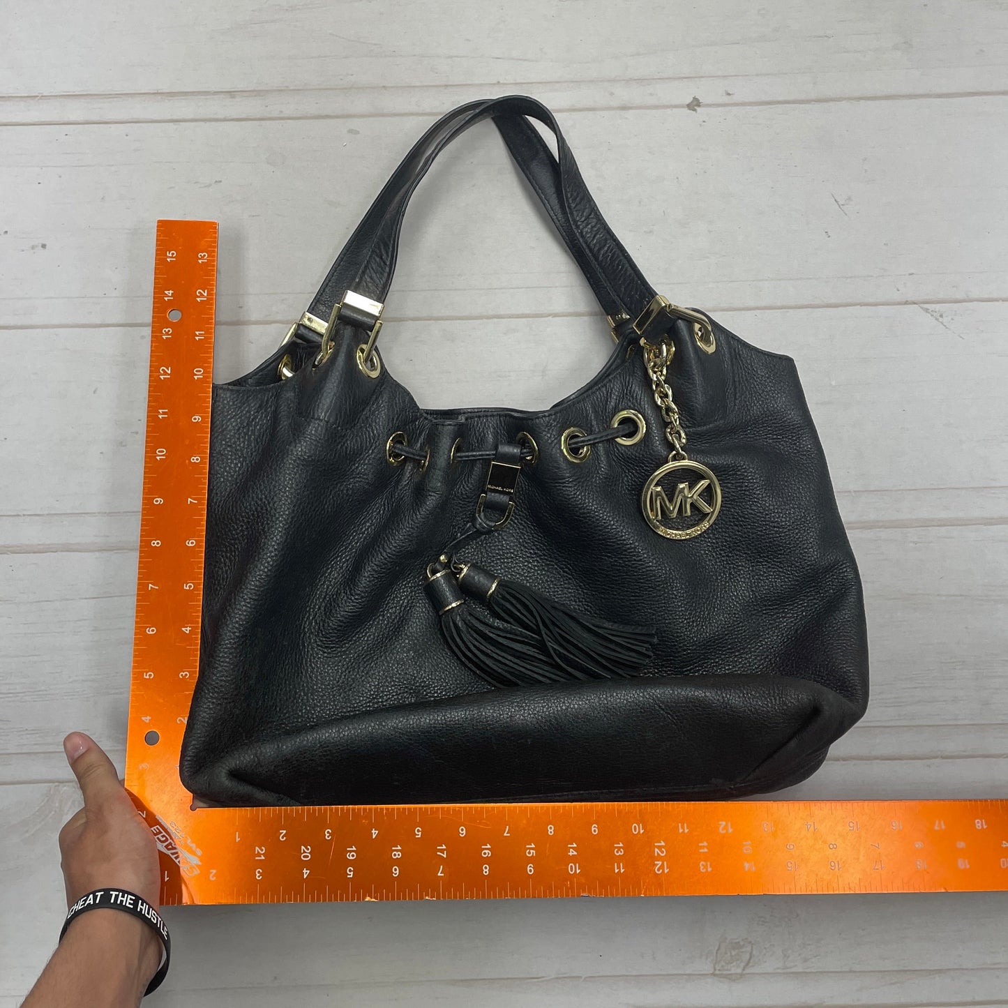 Handbag Designer By Michael Kors, Size: Medium