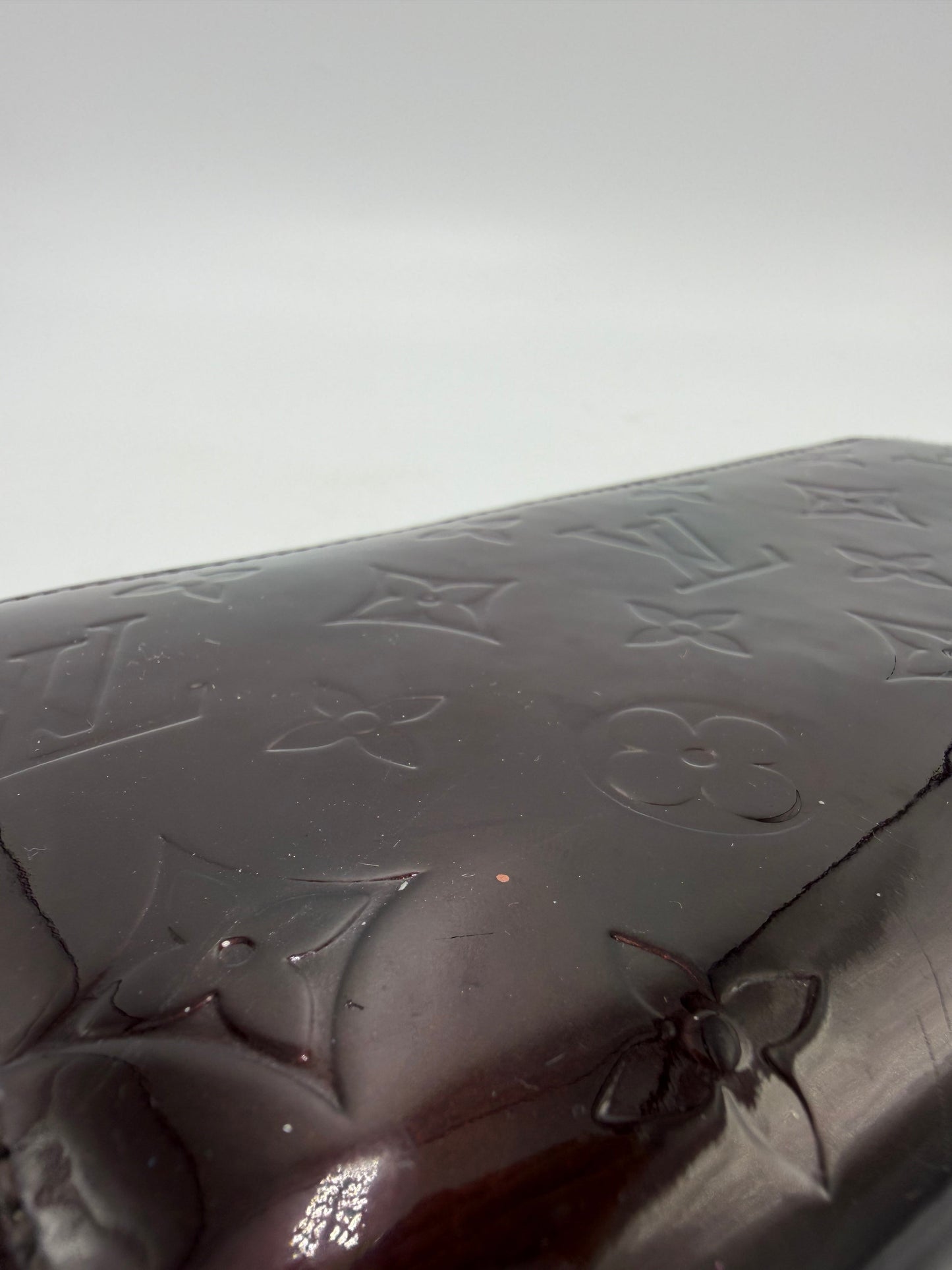 Louis Vuitton Zippy Vernis Patent Leather Luxury Wallet