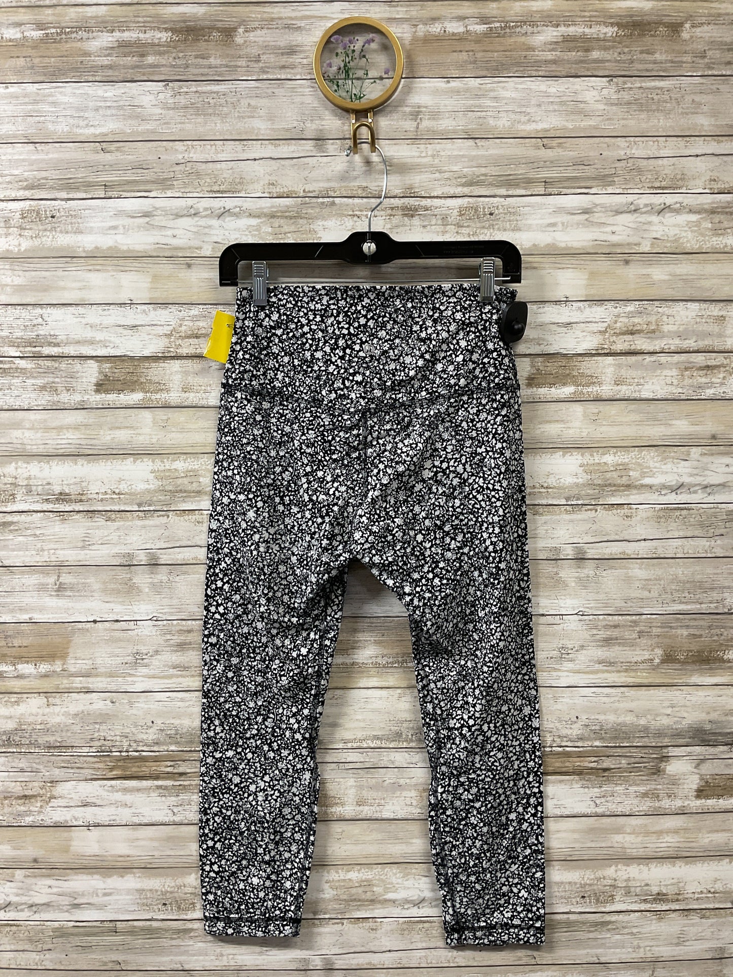 Athletic Capris By Lululemon In Black & White, Size:8