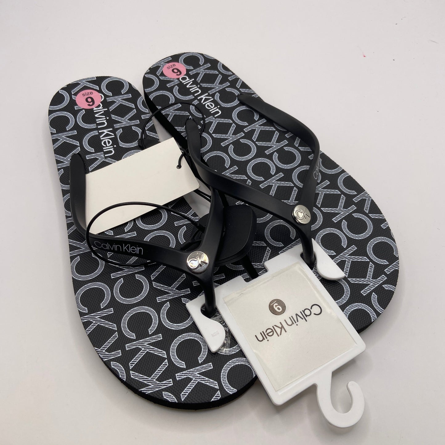 Sandals Flip Flops By Calvin Klein In Black & White, Size: 9