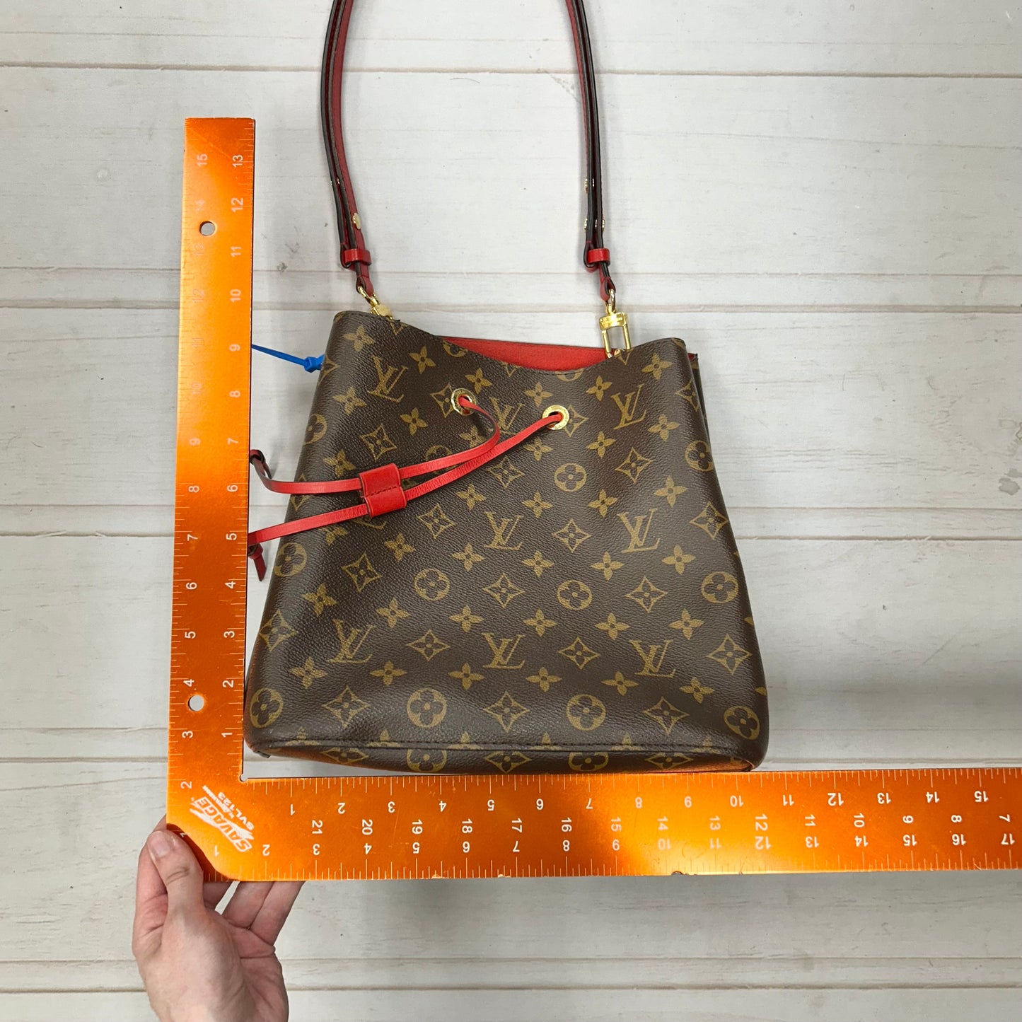 Crossbody Luxury Designer By Louis Vuitton, Size: Medium