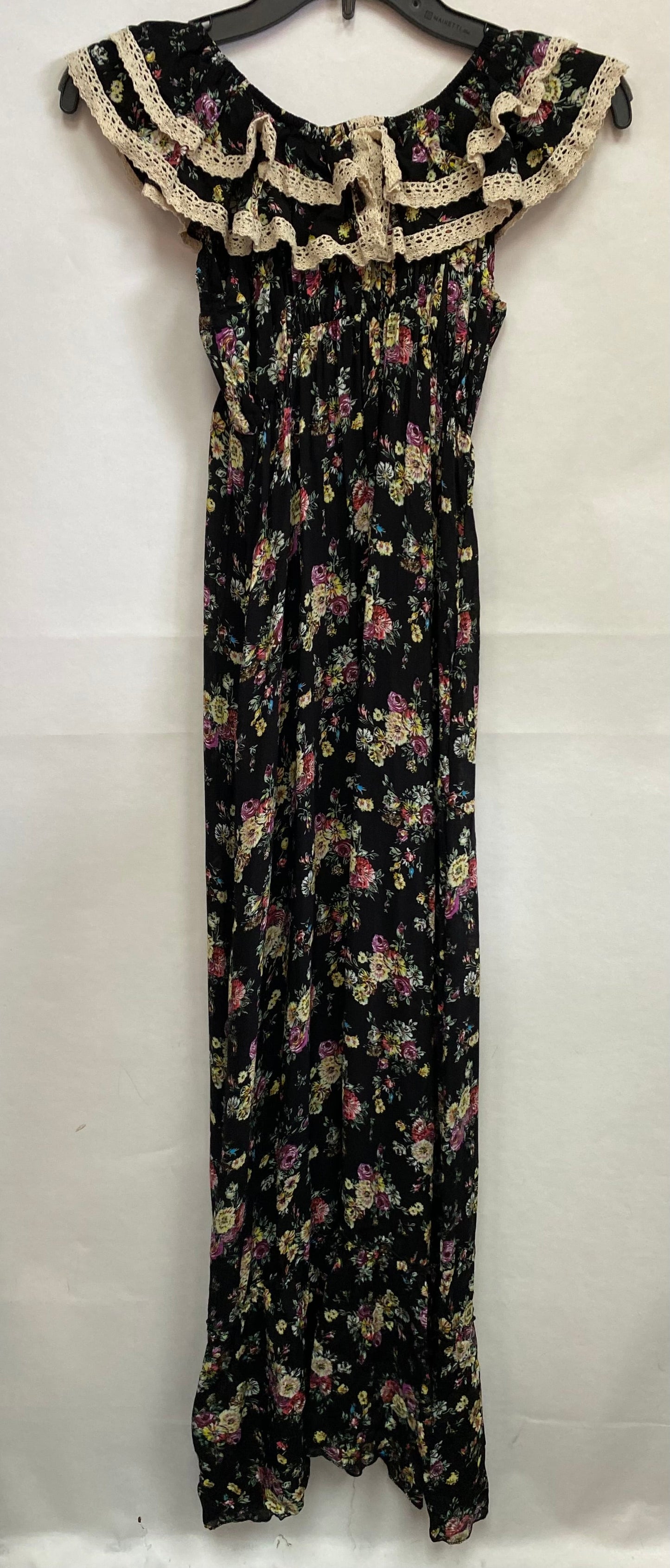 Dress Casual Midi By Clothes Mentor Size: M