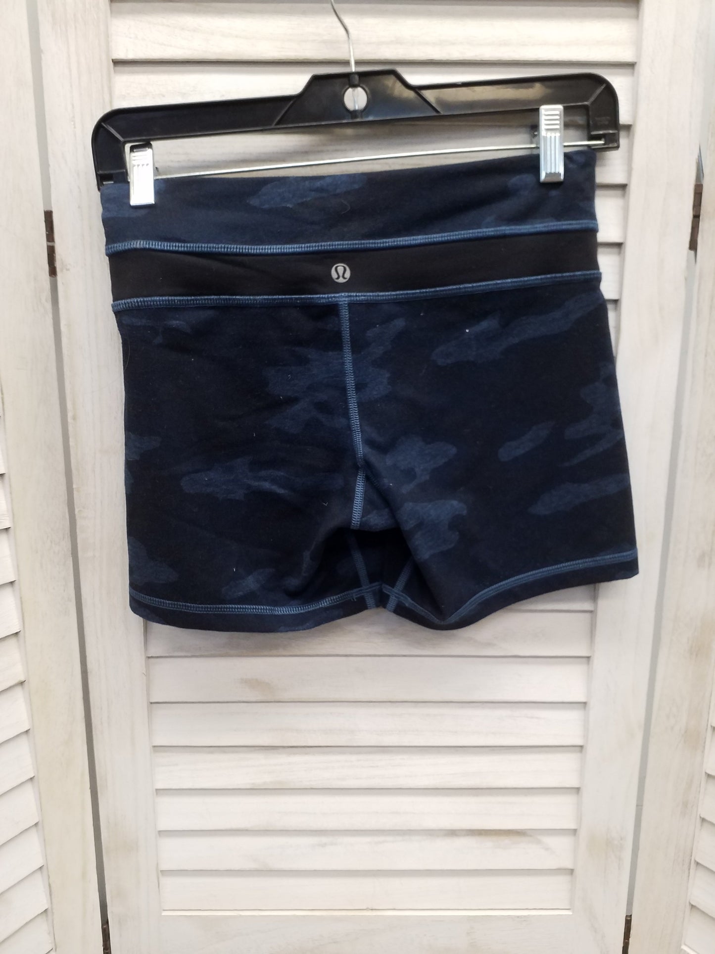 Athletic Shorts By Lululemon Size: 4