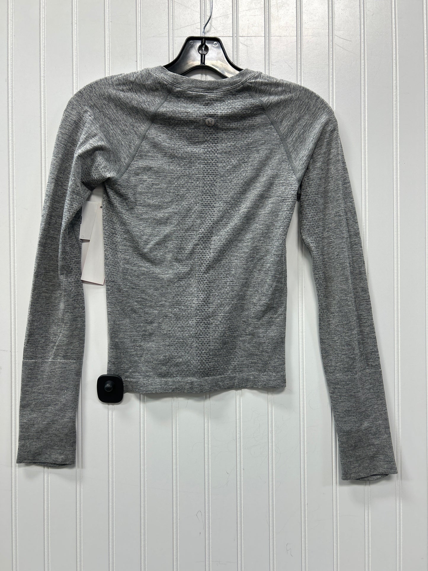 Athletic Top Ls Crewneck By Lululemon In Grey, Size:2