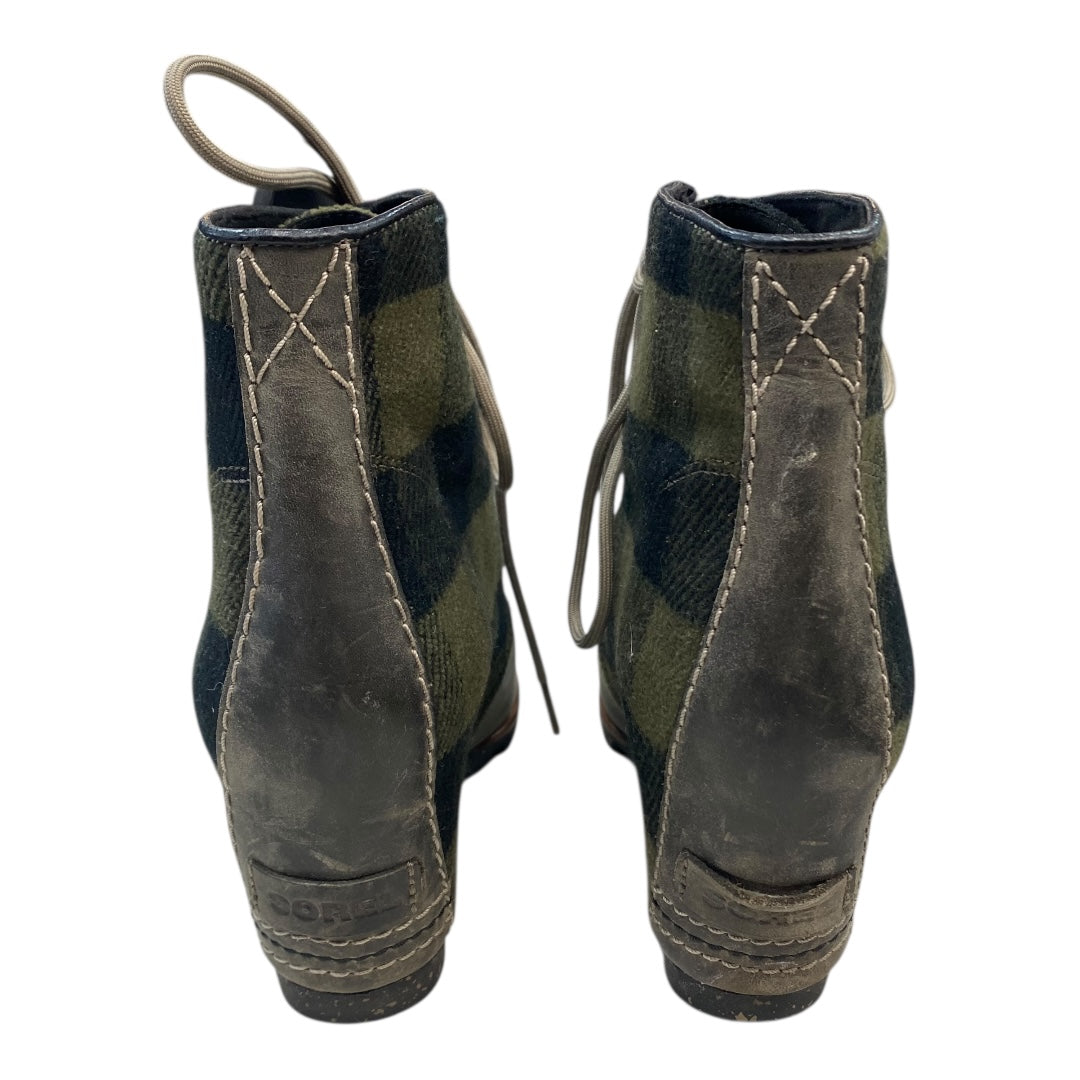 Boots Designer By Sorel In Black & Green, Size:8.5