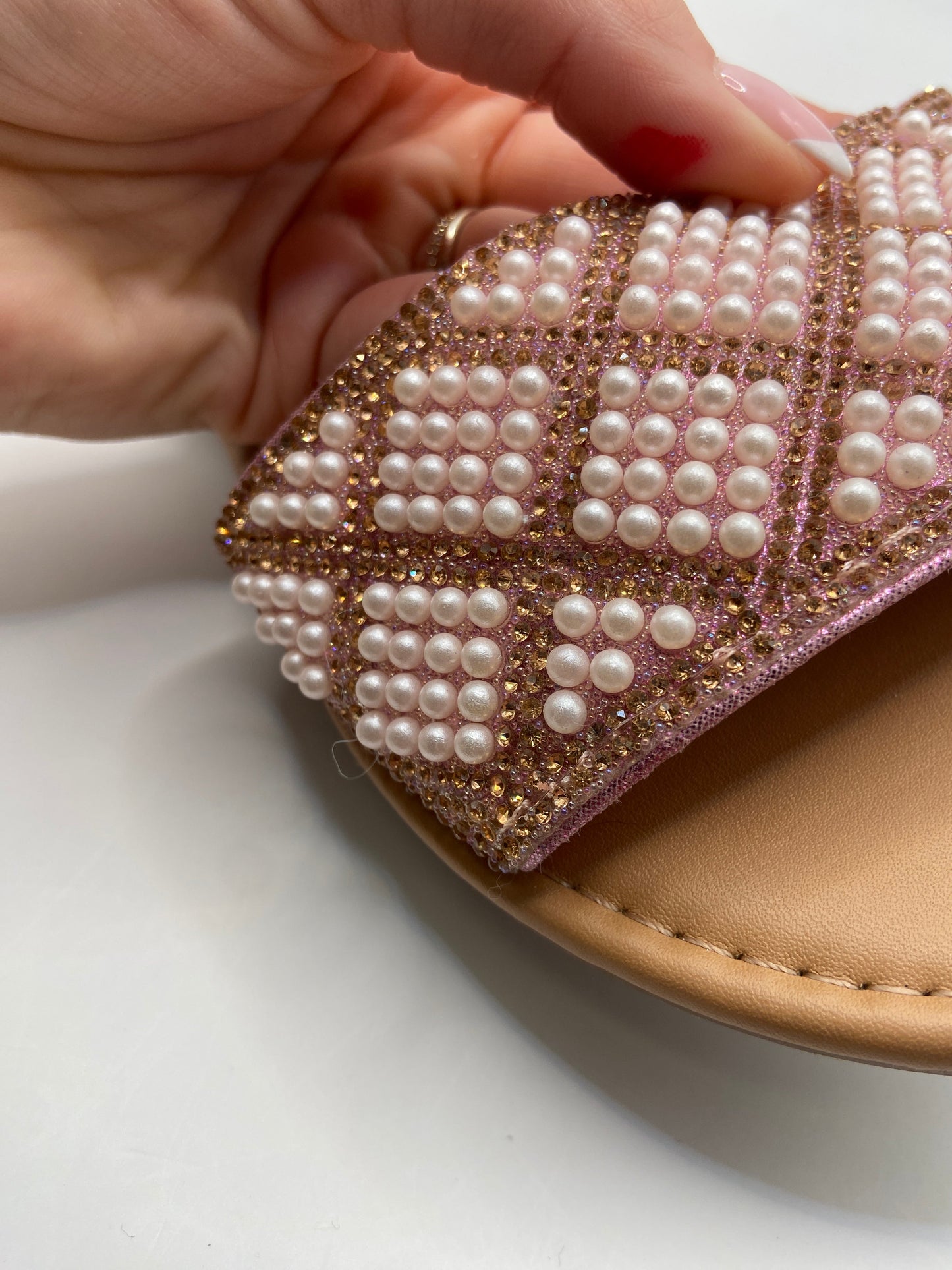 Sandals Flats By Pink Lily In Pink, Size: 6