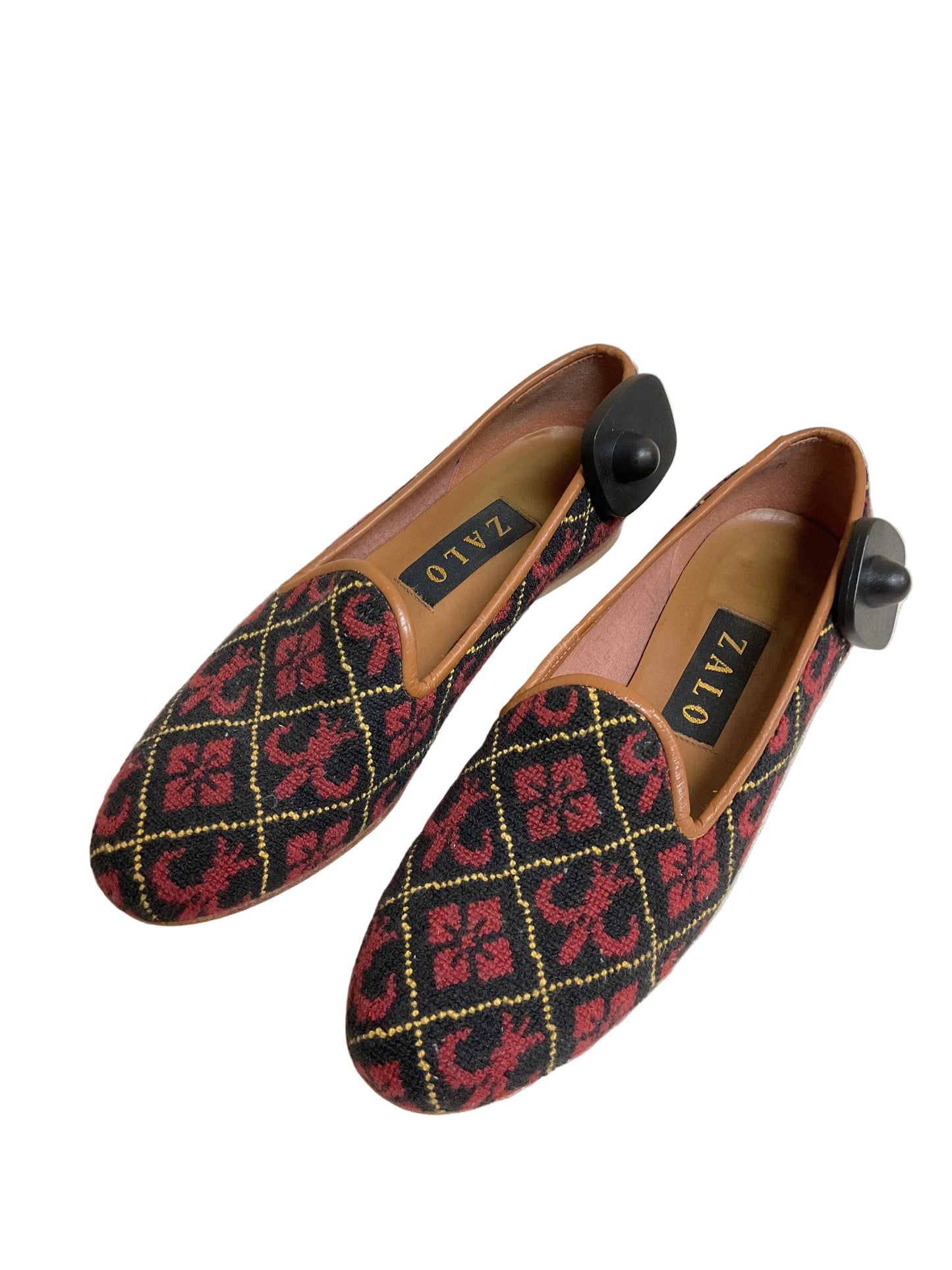 Shoes Flats By Clothes Mentor In Black & Red, Size:7.5