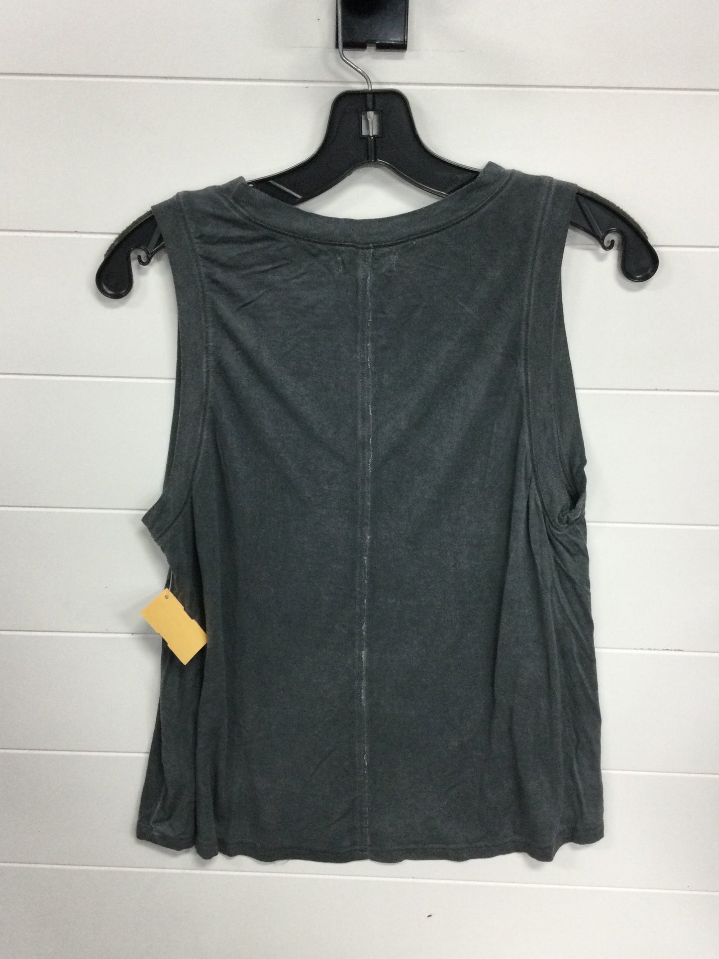 Top Sleeveless By Maurices In Grey, Size:M