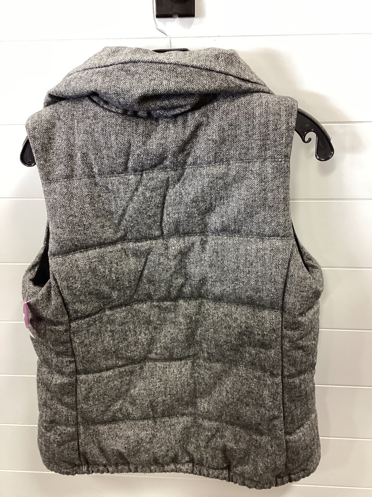 Vest Puffer & Quilted By Old Navy In Grey, Size:M