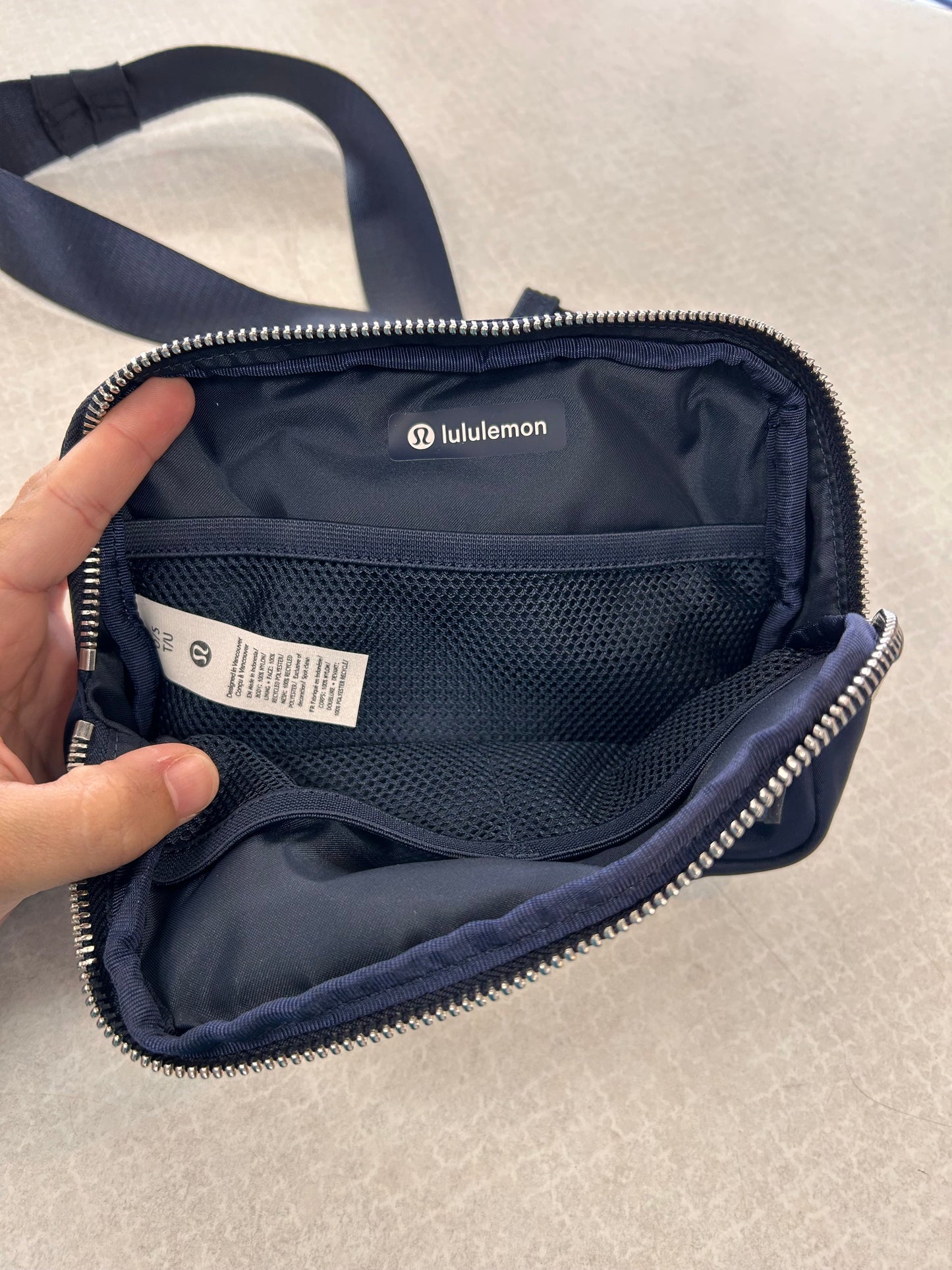 Belt Bag By Lululemon In Navy, Size:Small