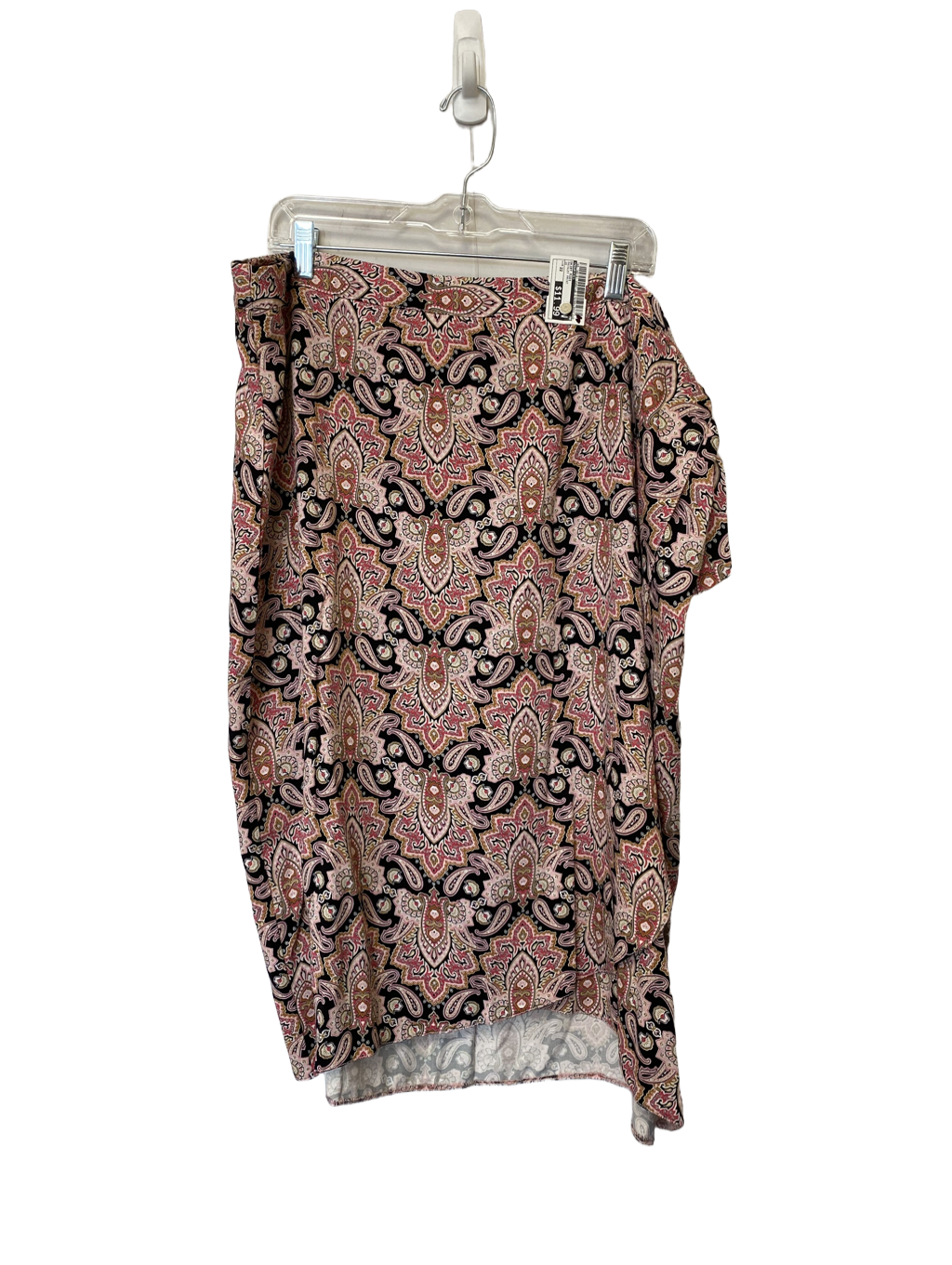 Skirt Midi By Maurices Size: 22