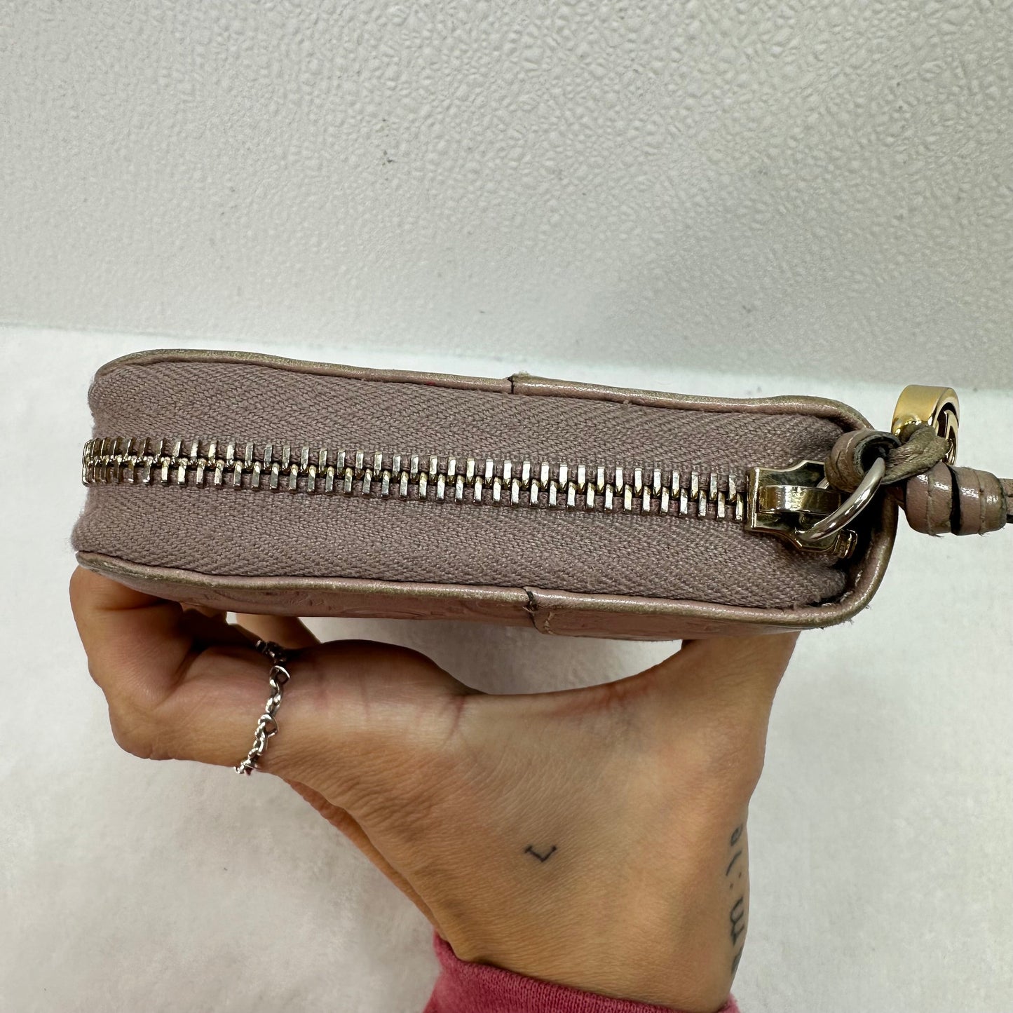 Wallet Luxury Designer By Gucci, Size: Large