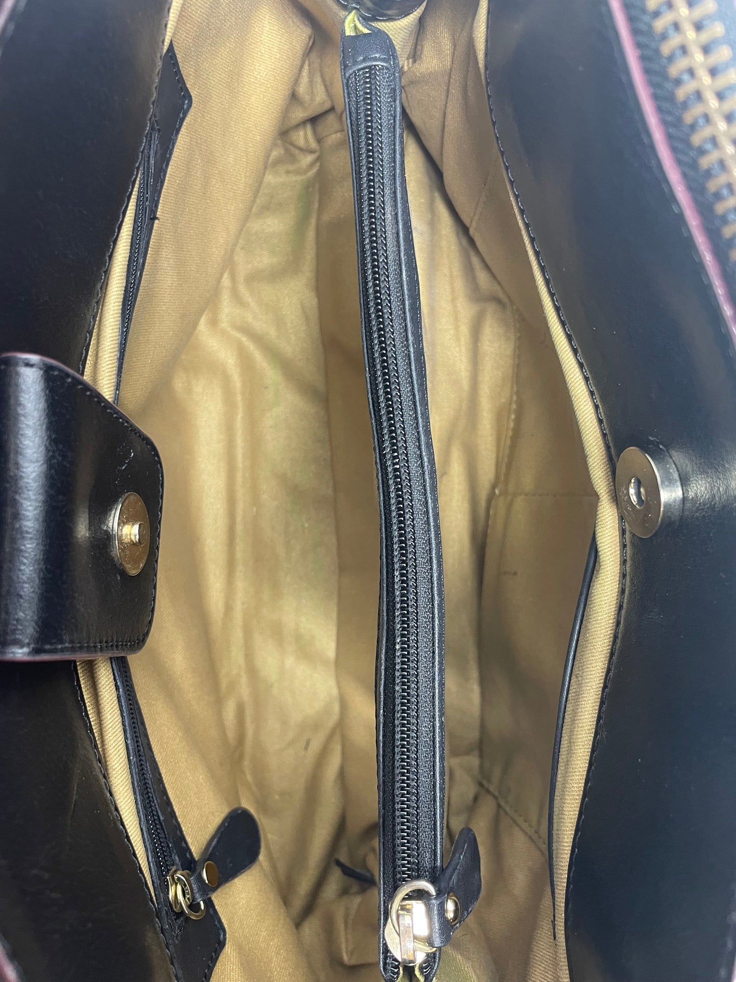 Crossbody By Antonio Melani, Size: Medium