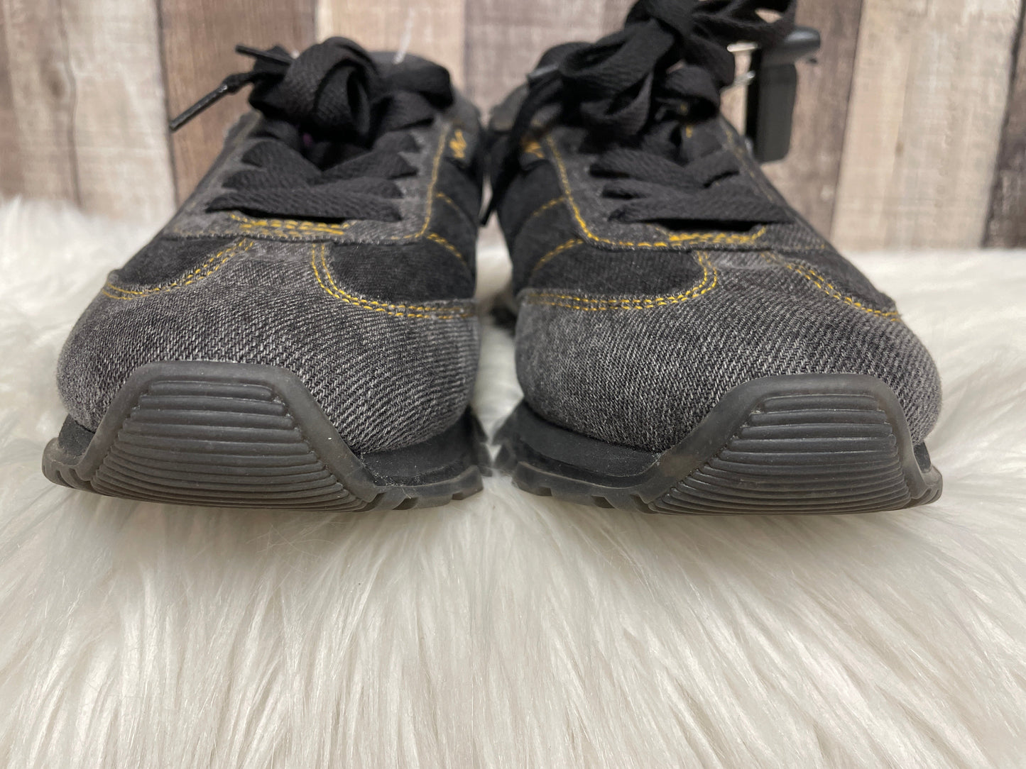 Shoes Designer By Marc Jacobs In Black & Grey, Size: 8