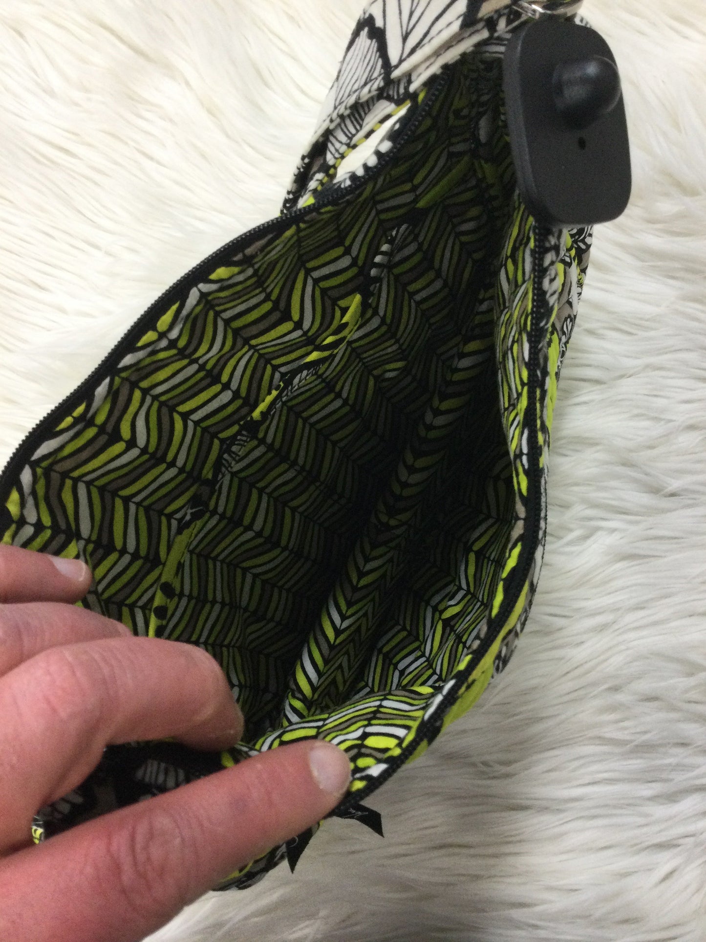 Handbag By Vera Bradley In Green, Size:Large