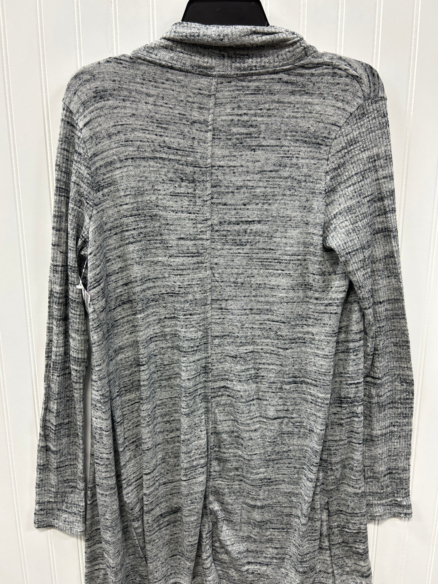 Cardigan By Clothes Mentor In Grey, Size:M