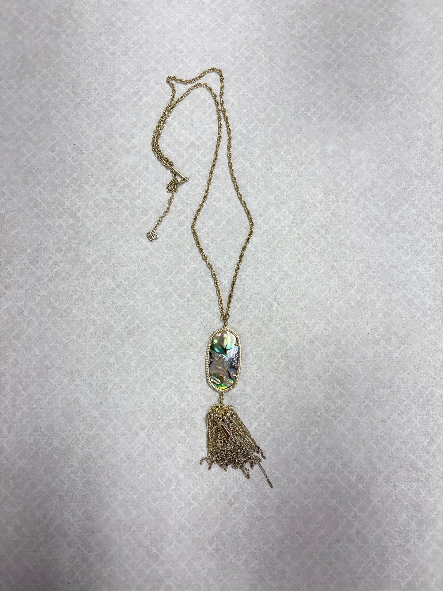 Necklace Pendant By Kendra Scott In Gold