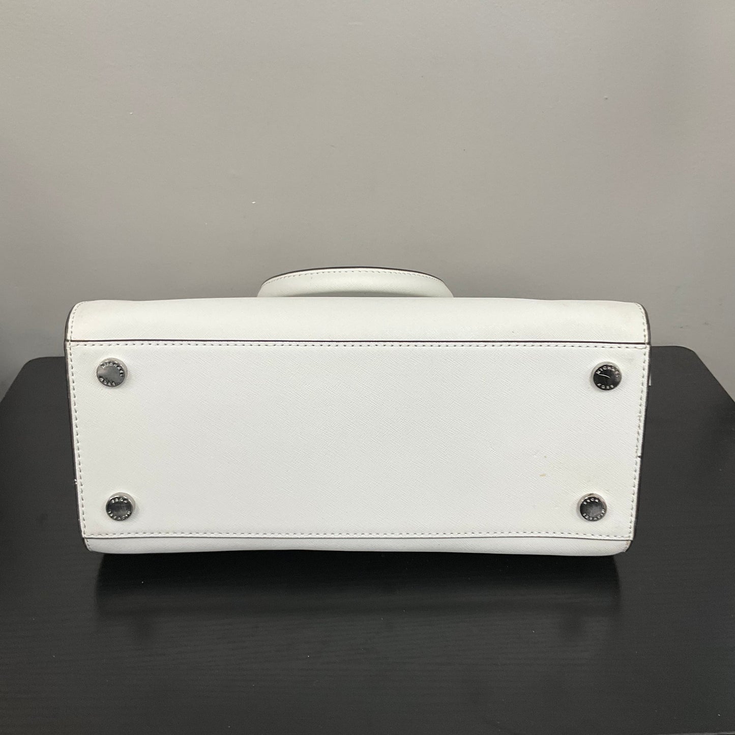 Handbag Designer By Michael Kors In White, Size:Large