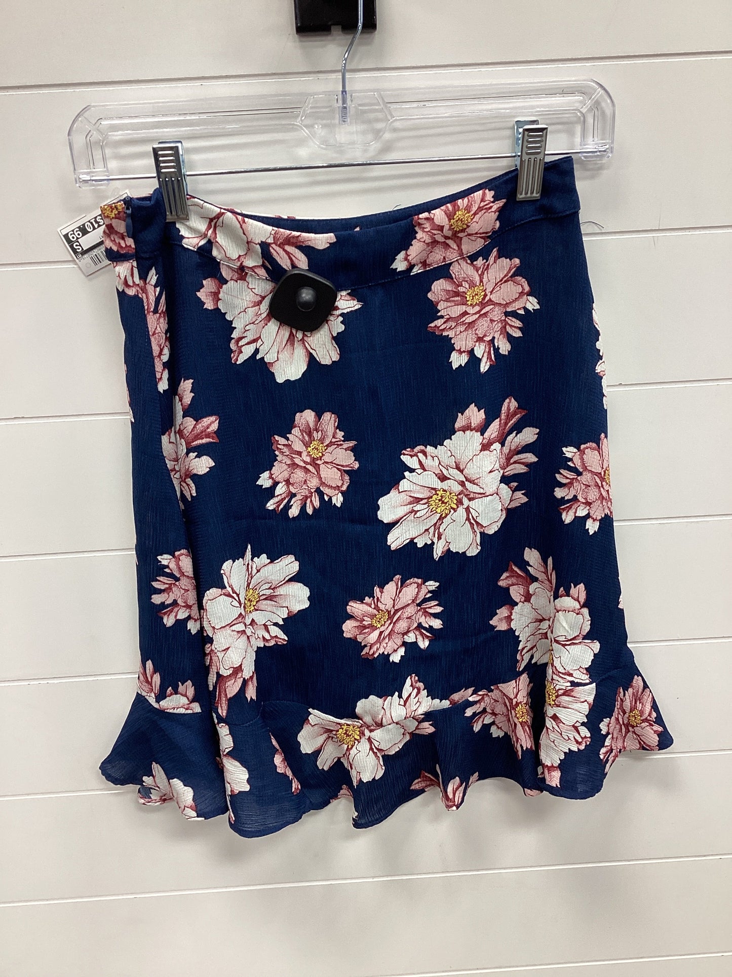 Skirt Mini & Short By Soprano In Floral Print, Size:S