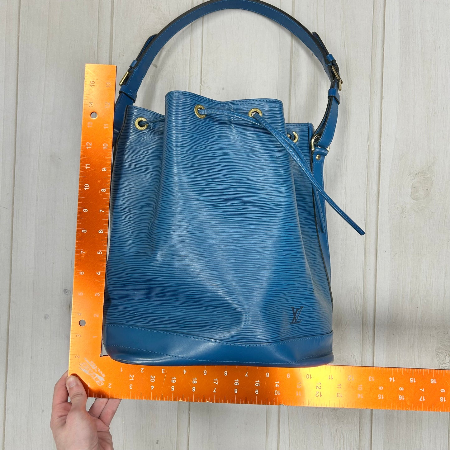 Handbag Luxury Designer by Louis Vuitton In Blue, Size: Large