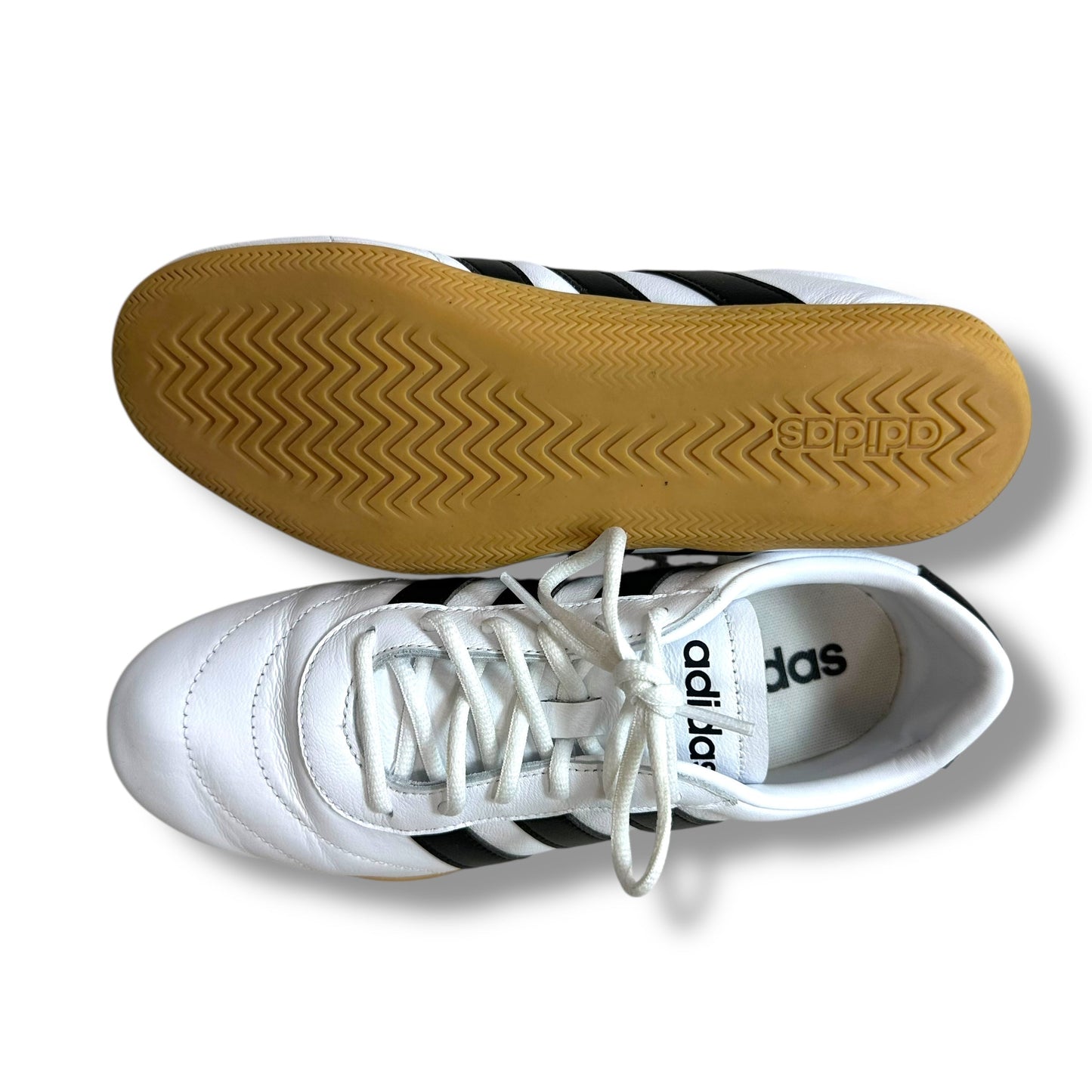 Shoes Sneakers By Adidas In White, Size: 7