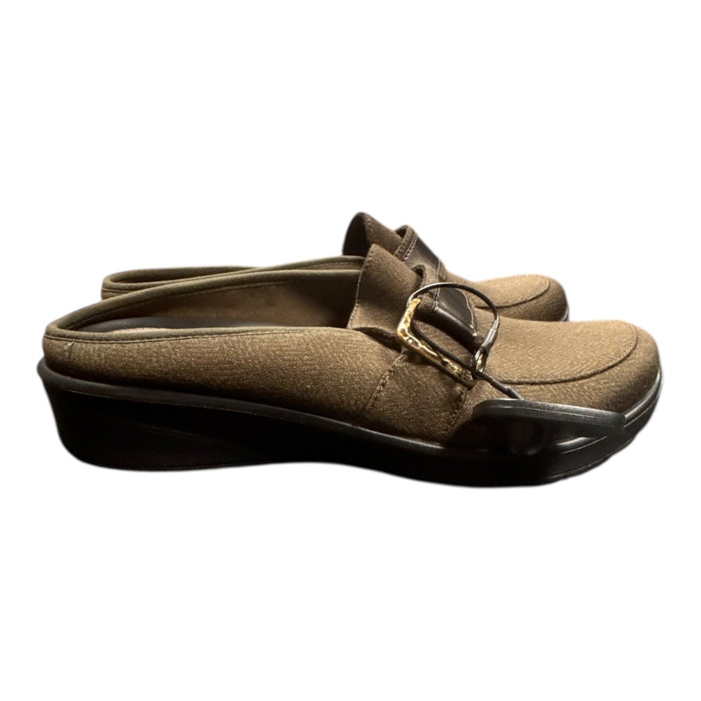 Shoes Flats By Bzees In Green, Size:8