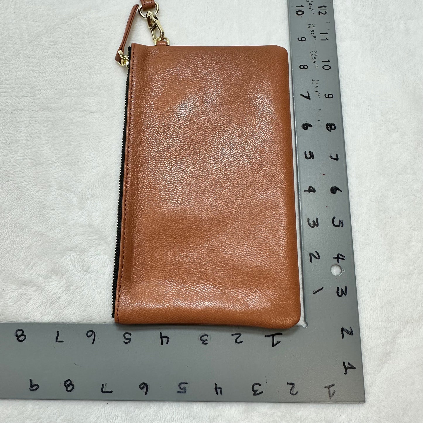Wristlet By Clothes Mentor, Size: Small