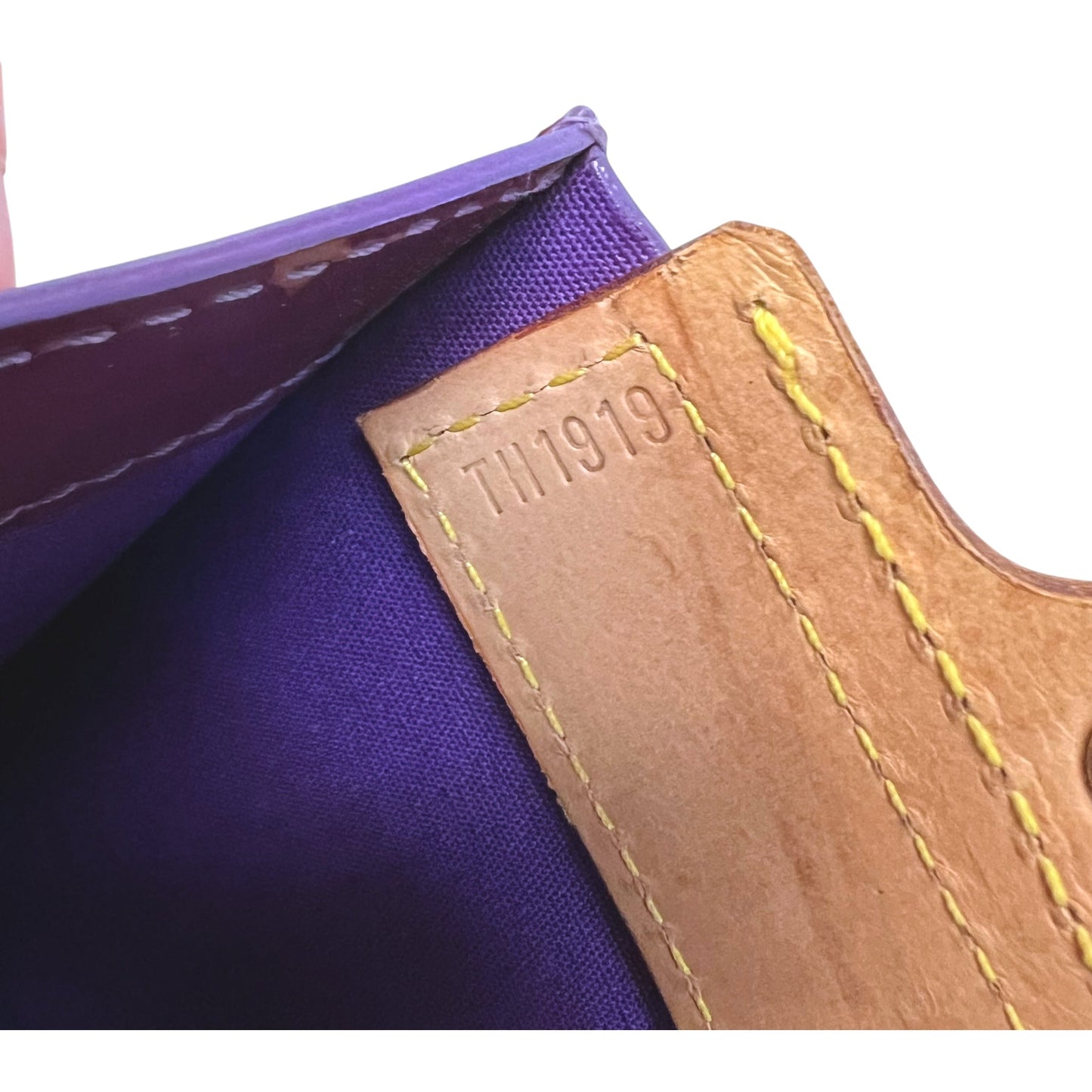 Handbag Luxury Designer By Louis Vuitton, Size: Medium