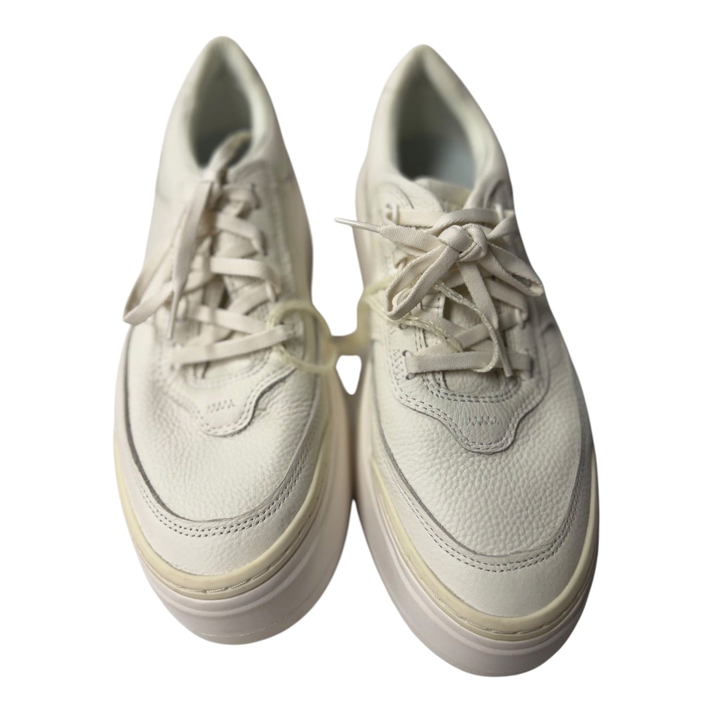 Shoes Designer By Ugg In White, Size:11