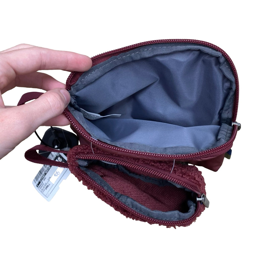 Makeup Bag By Clothes Mentor In Maroon, Size:Small