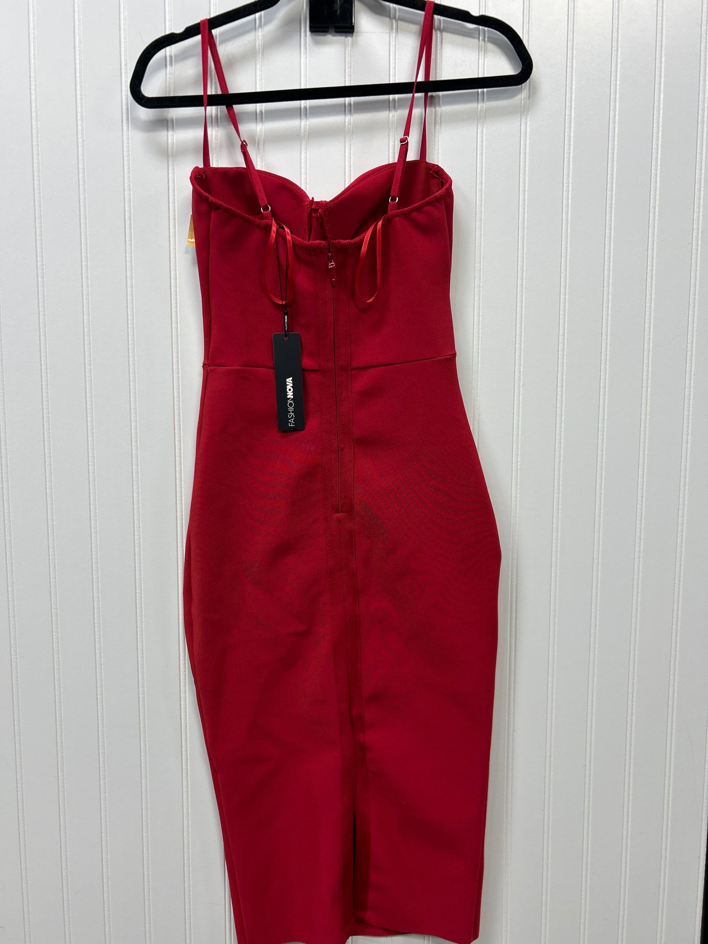 Dress Casual Midi By Fashion Nova In Red, Size:Xs