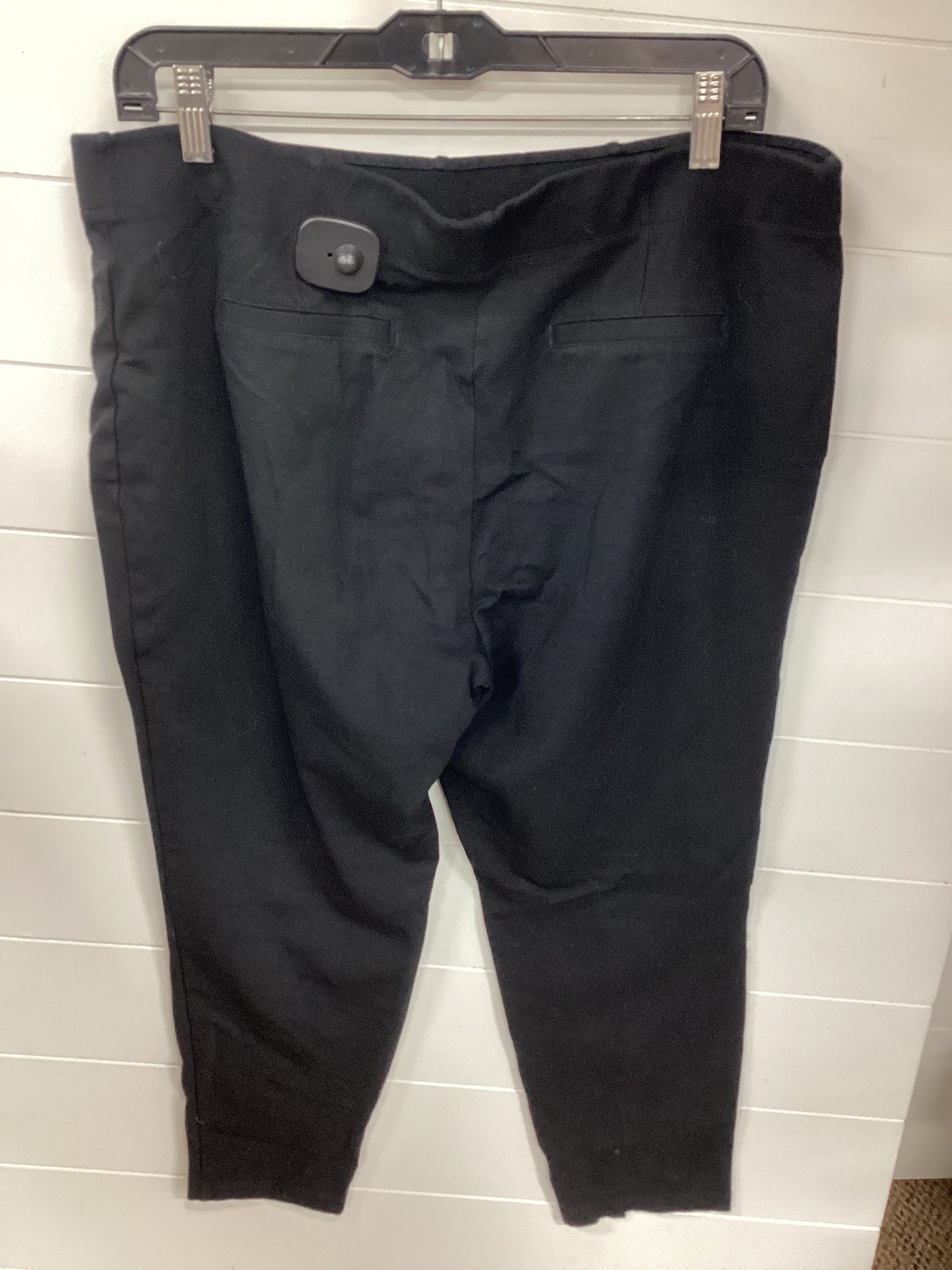 Capris By Stylus In Black, Size:1X