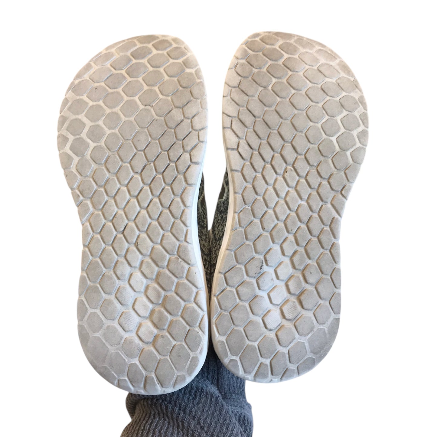 Shoes Athletic By New Balance In Grey, Size:8.5