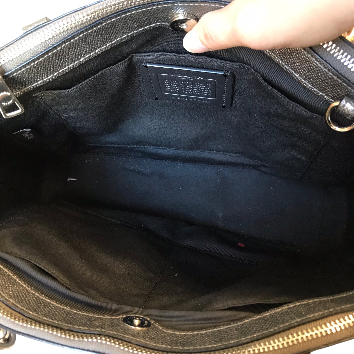 Handbag Designer By Coach In Silver, Size:Large