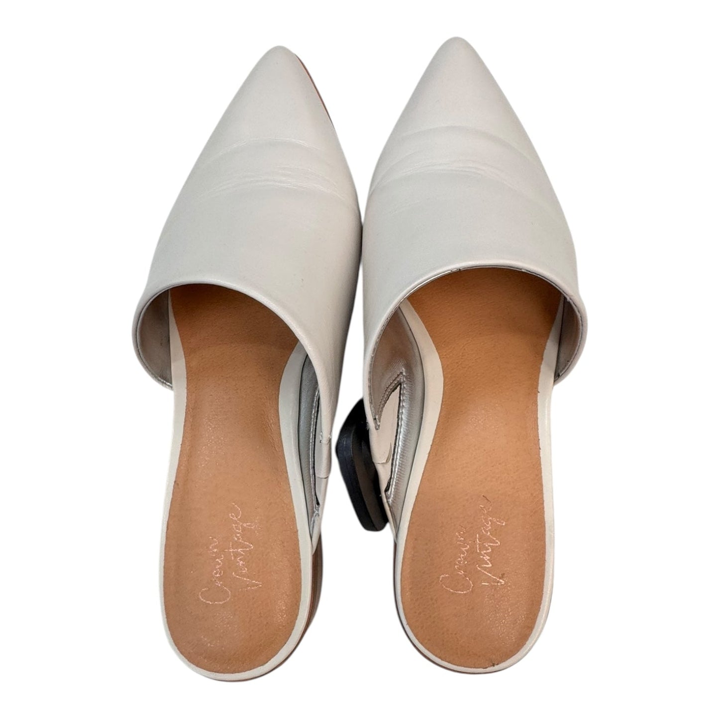 Shoes Flats By Crown Vintage In Cream, Size:9