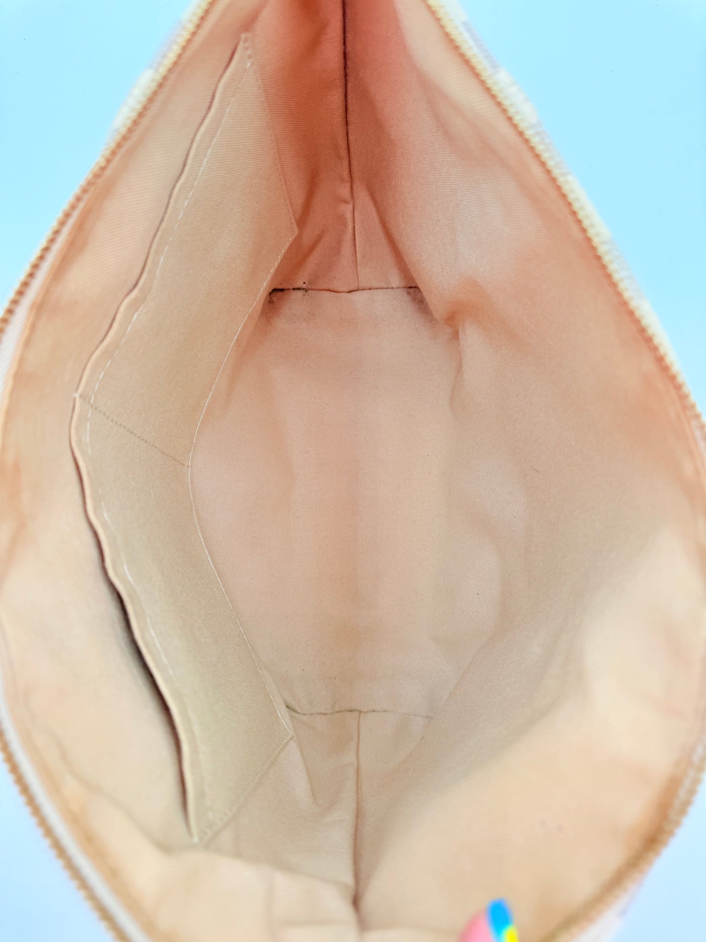 Handbag Luxury Designer By Louis Vuitton In Cream, Size:Medium