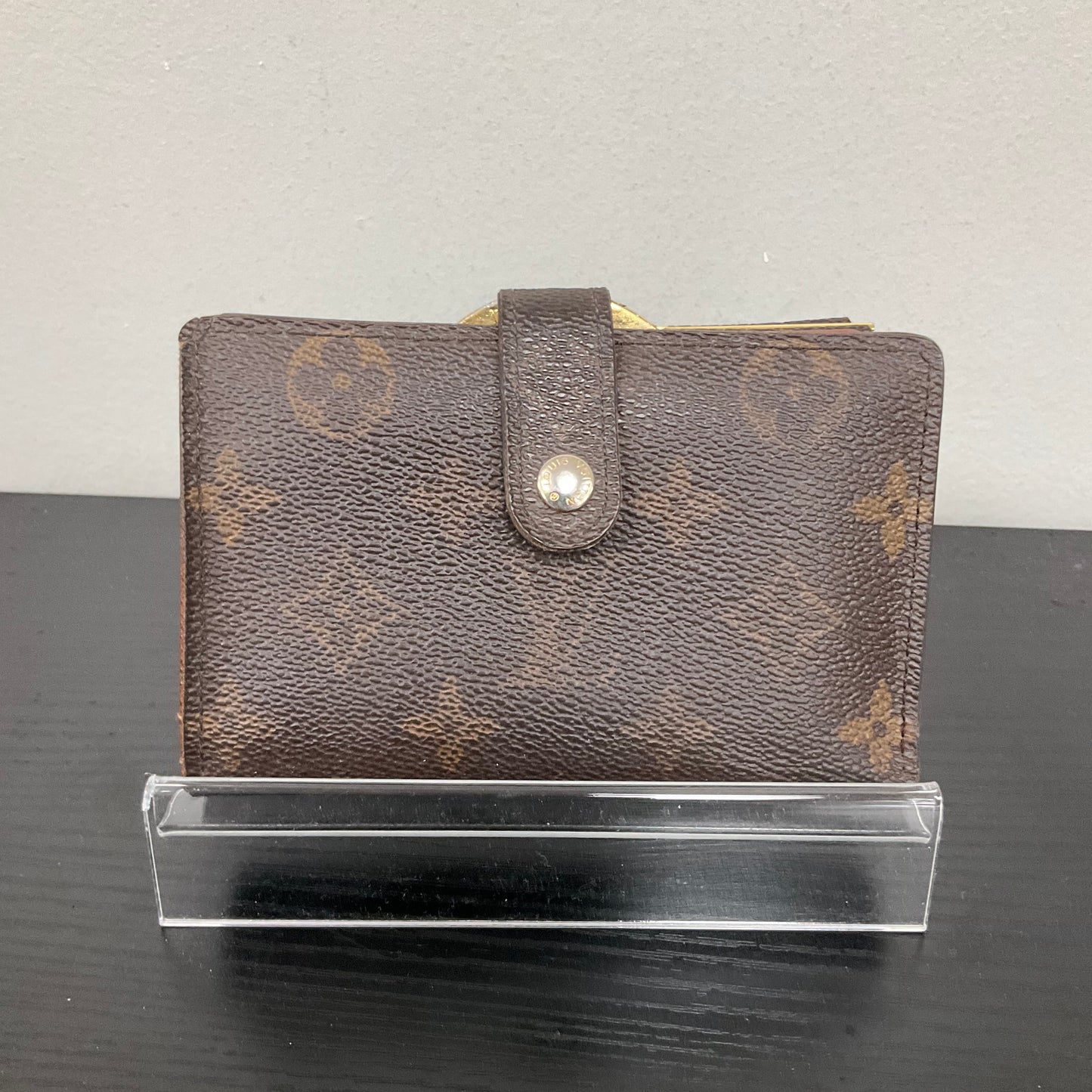2007 Kiss Lock Wallet By Louis Vuitton In Monogram